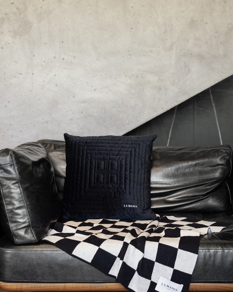 Poduszka Velvet Touch Black