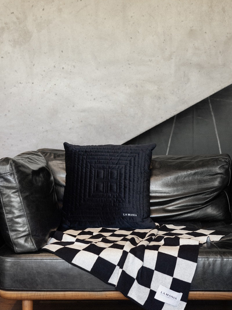 Poduszka Velvet Touch Black