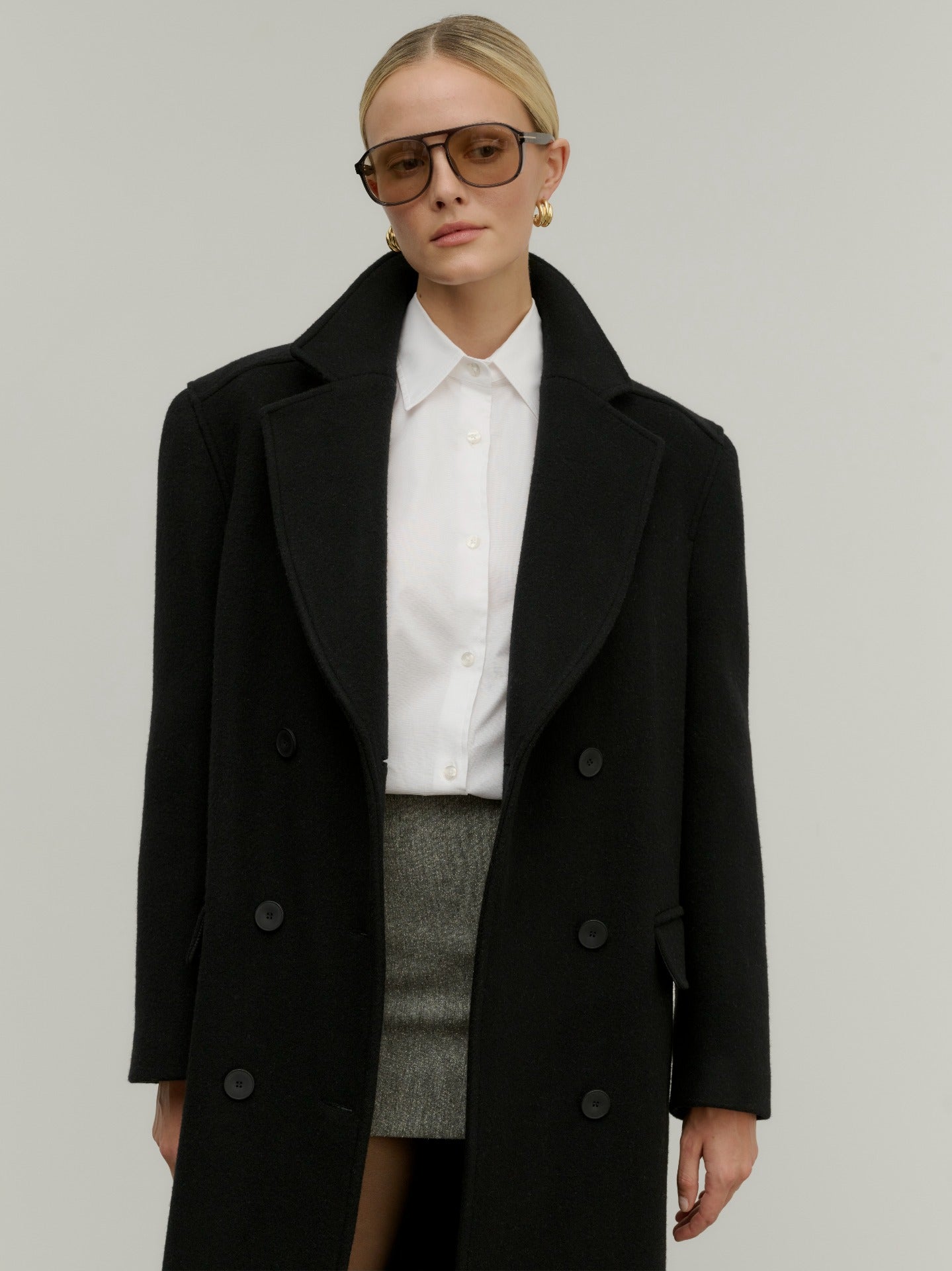 METROPOLITAN BLACK