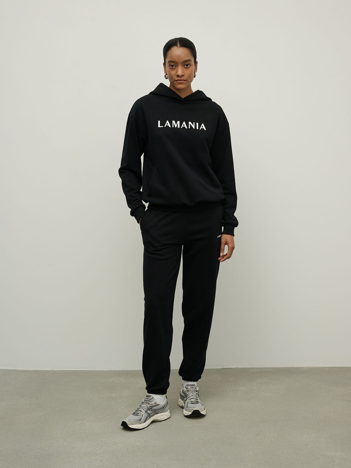 BLUZA Z KAPTUREM EVERY BLACK