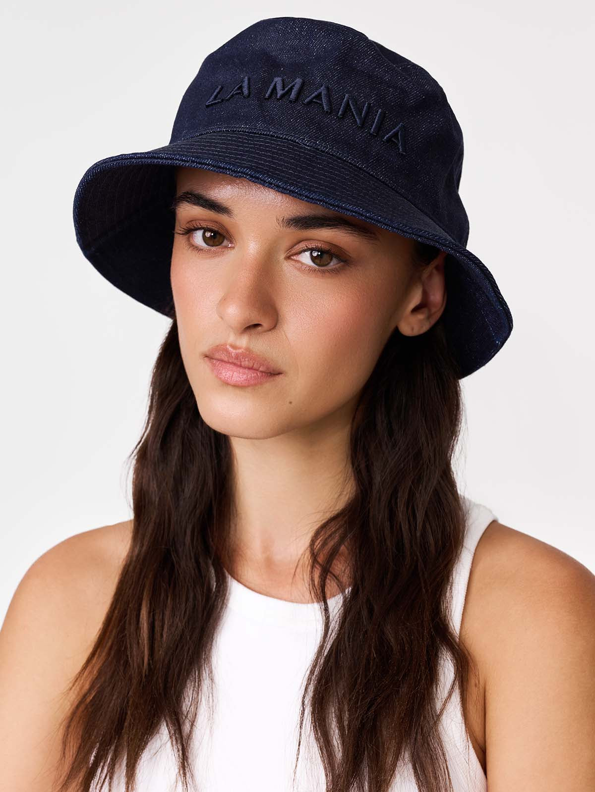 BUCKET REEF NAVY