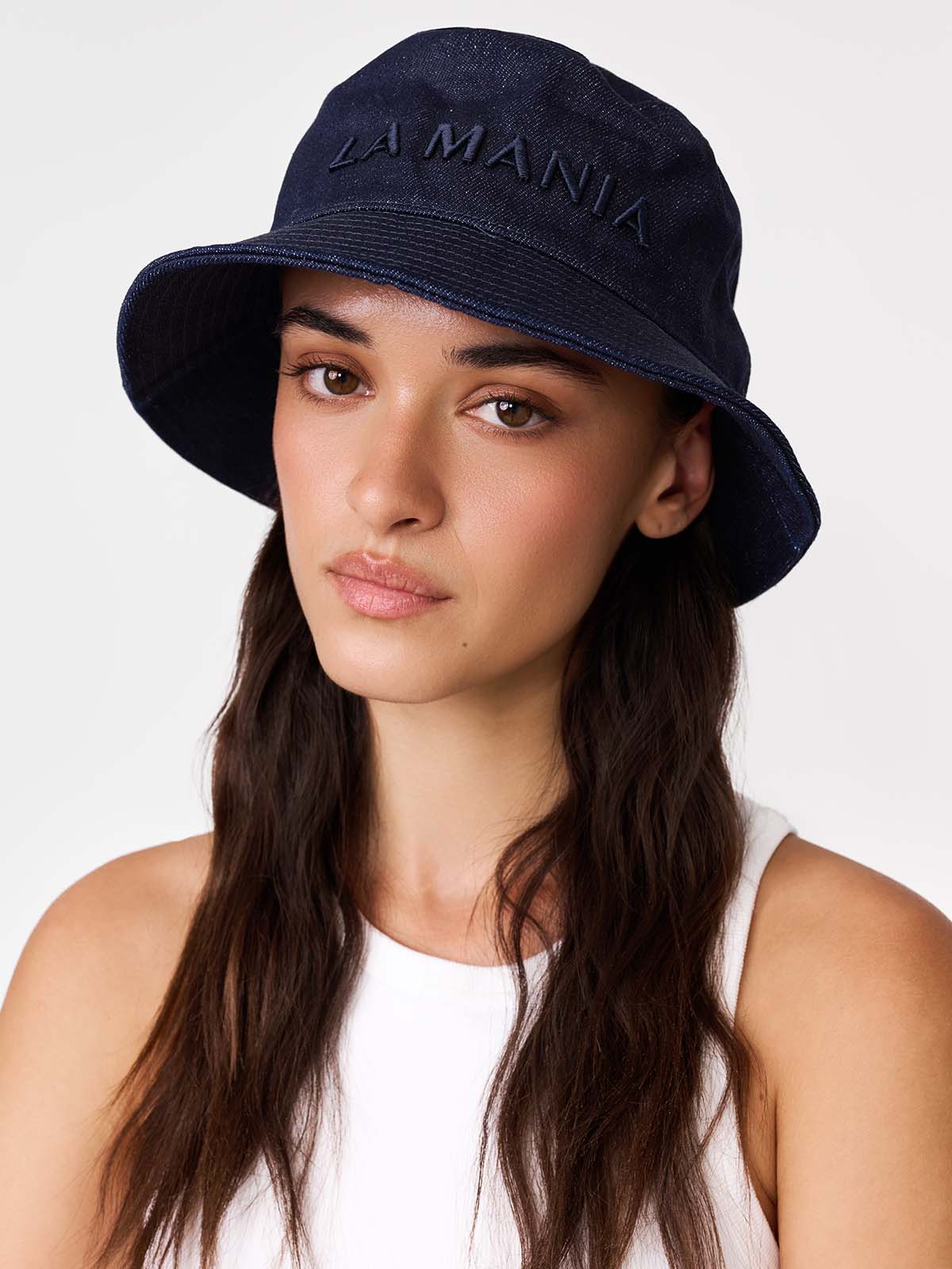 BUCKET REEF NAVY