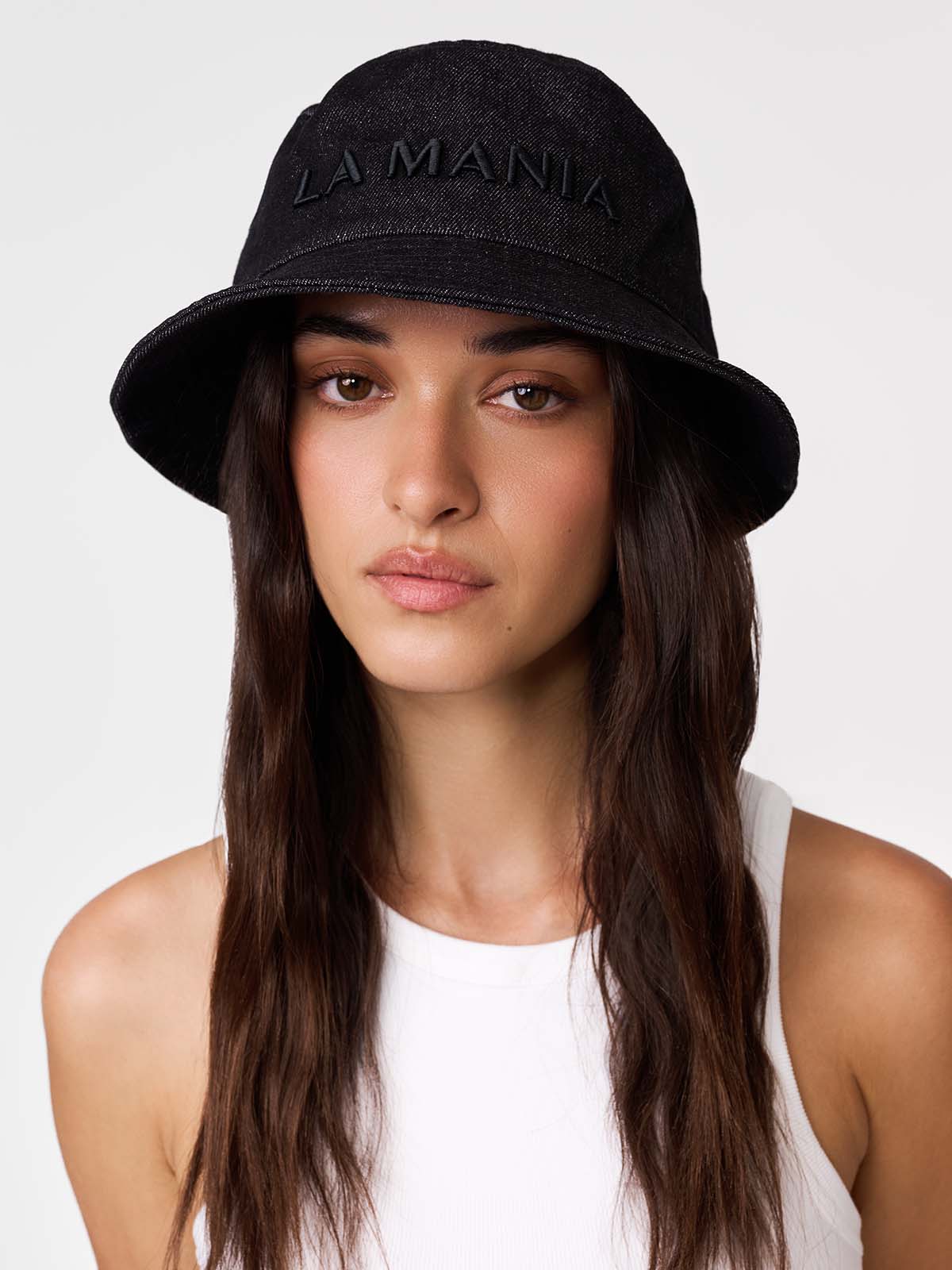 BUCKET REEF BLACK