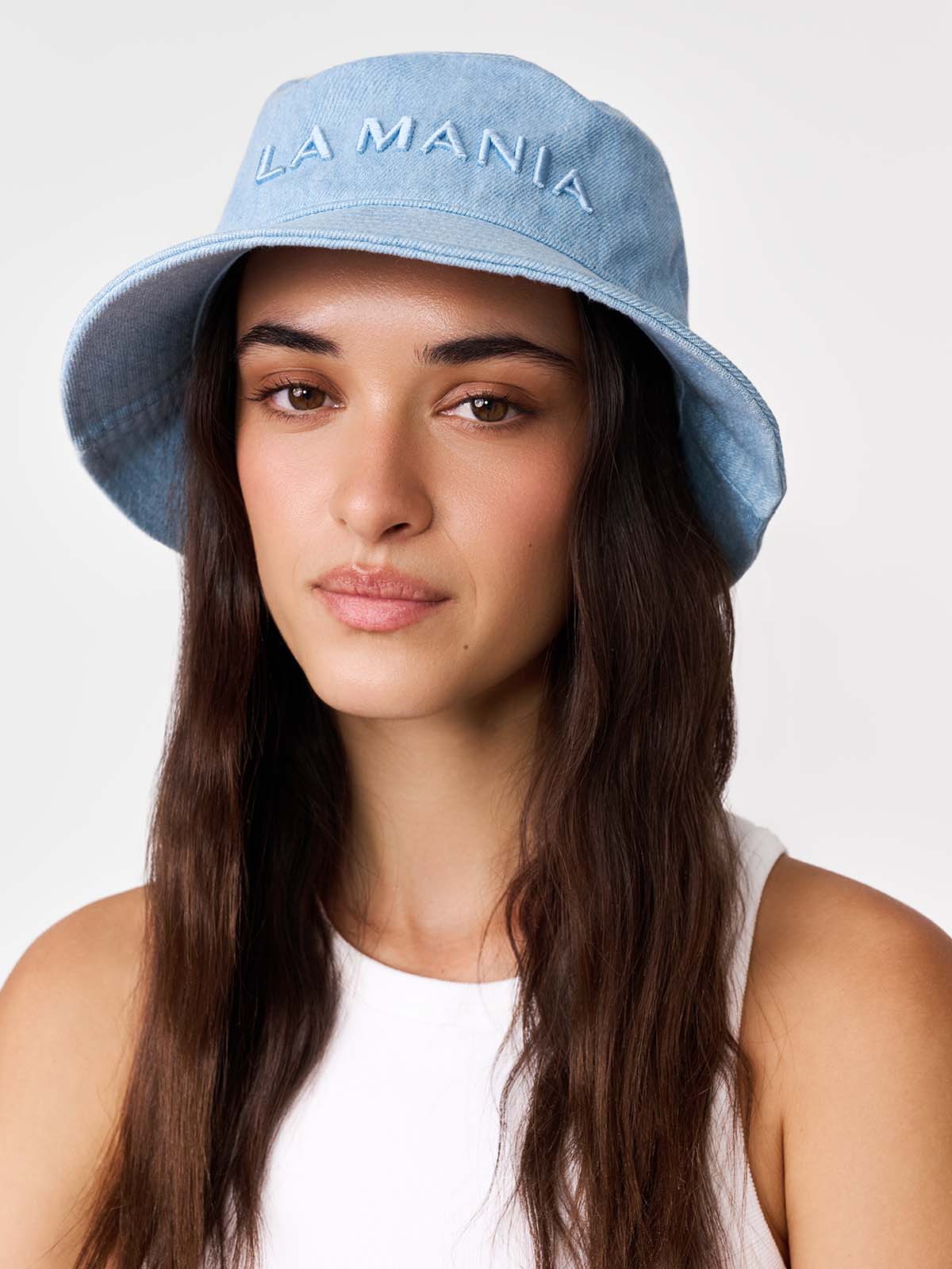 BUCKET REEF LIGHT BLUE
