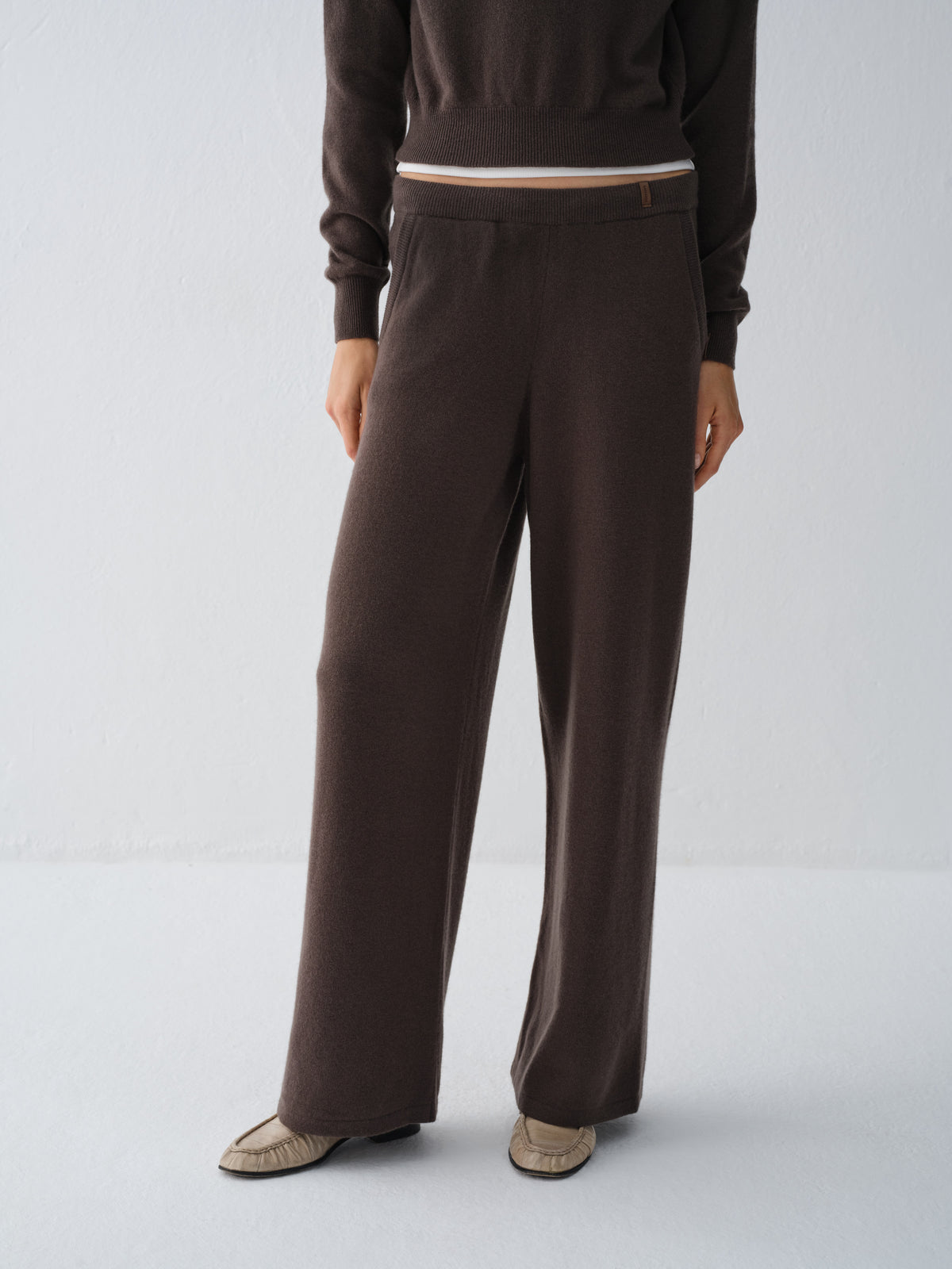 CLAUS TAUPE SWEATPANTS