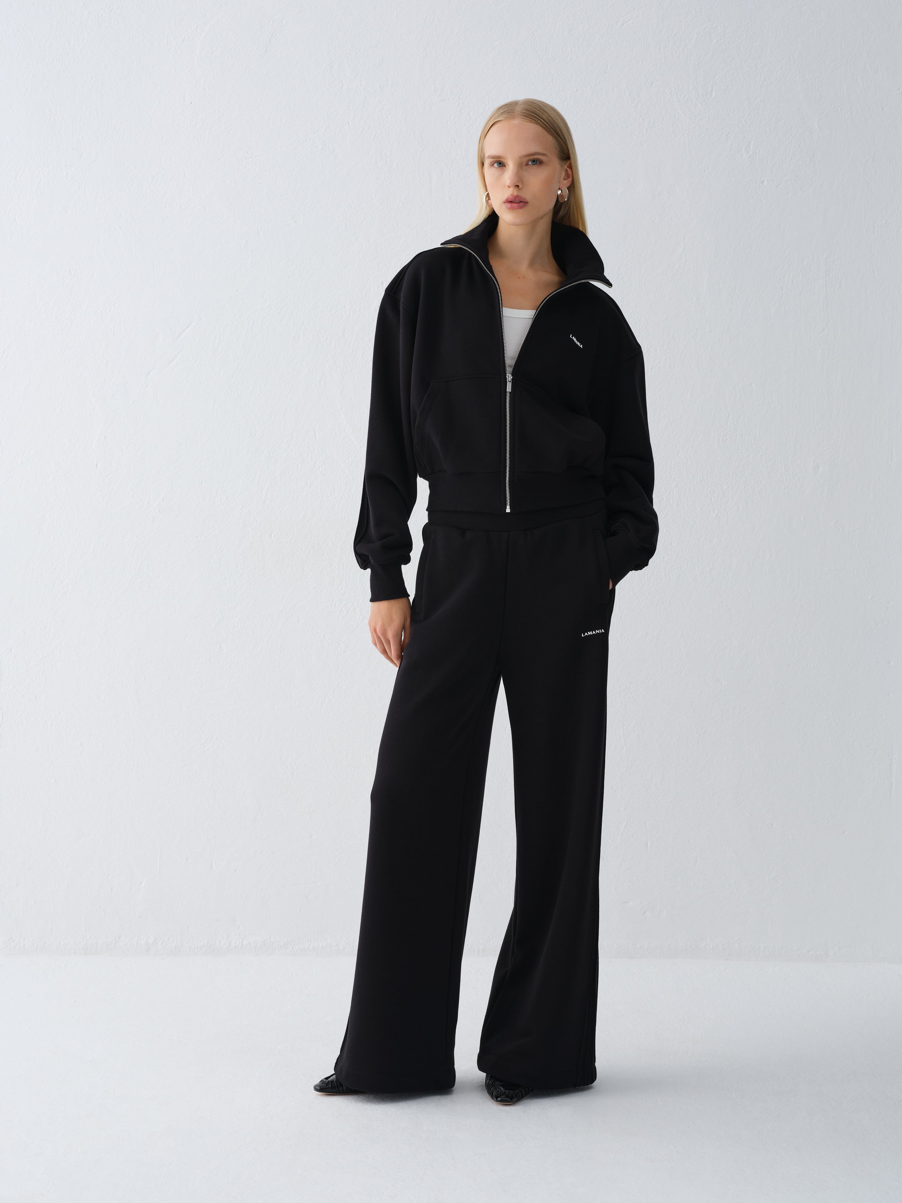 PIN BLACK ZIP-UP HOODIE