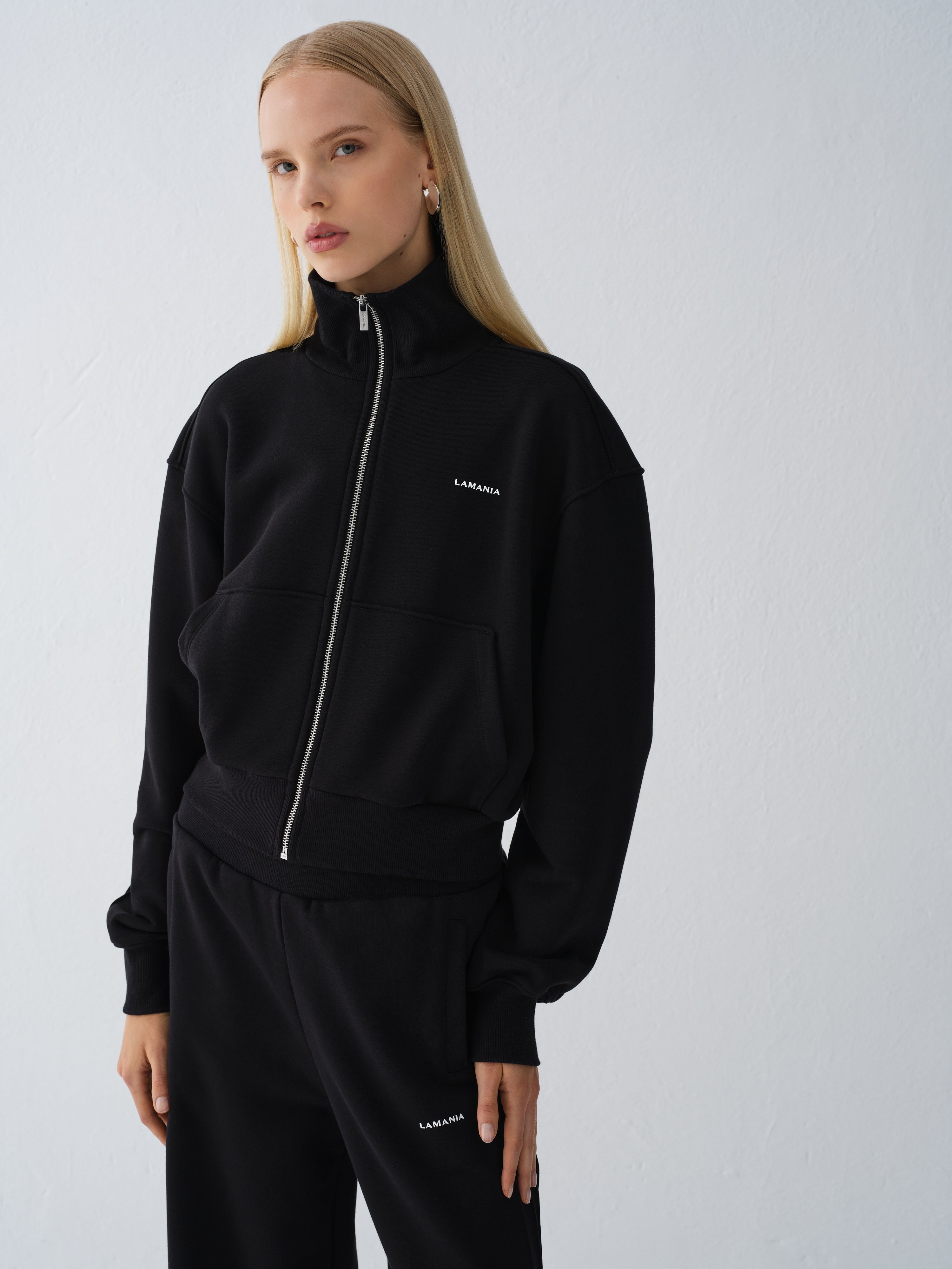 PIN BLACK ZIP-UP HOODIE