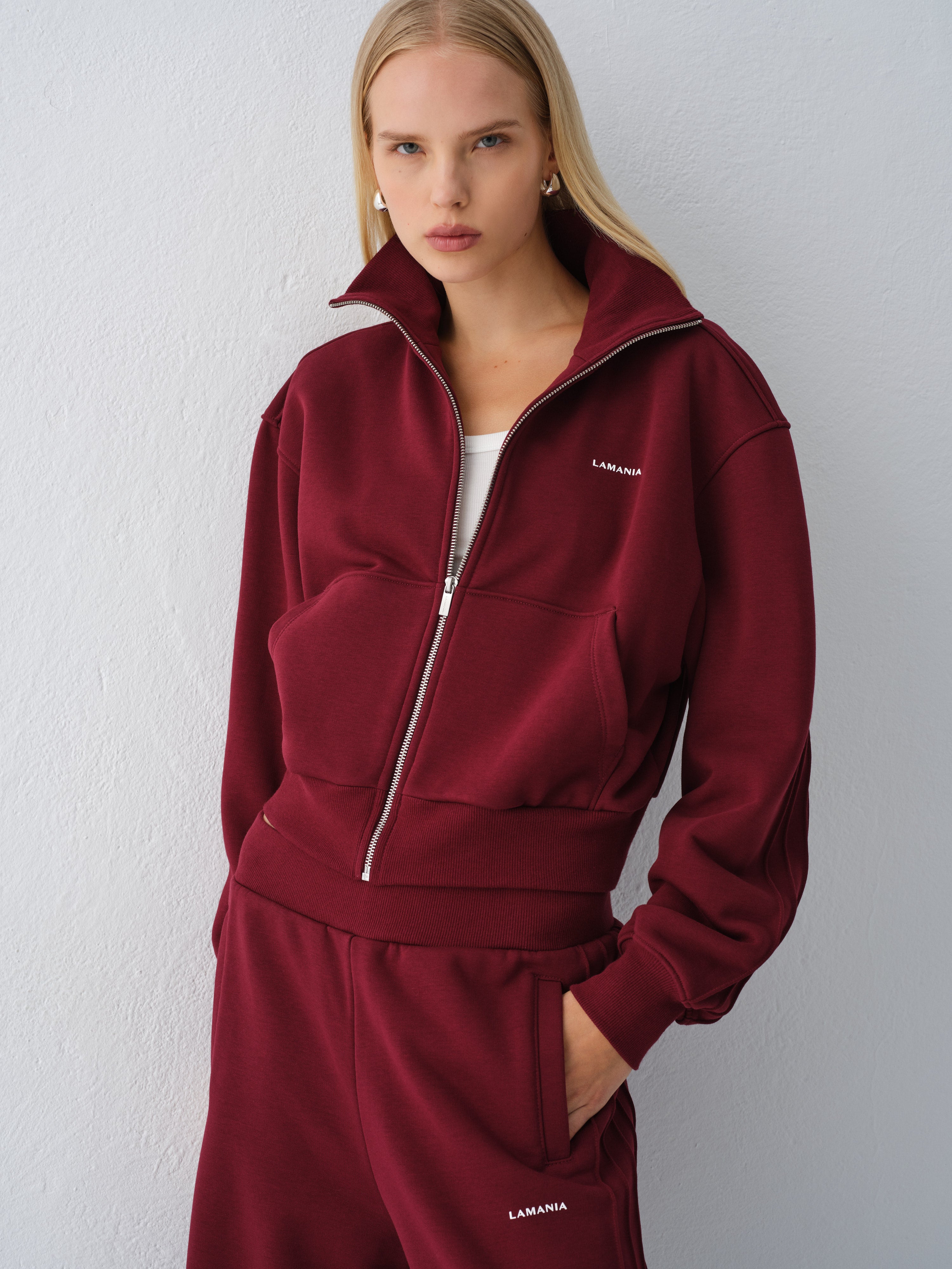 BURGUNDY ZIP-UP SWEATSHIRT WITH PIN