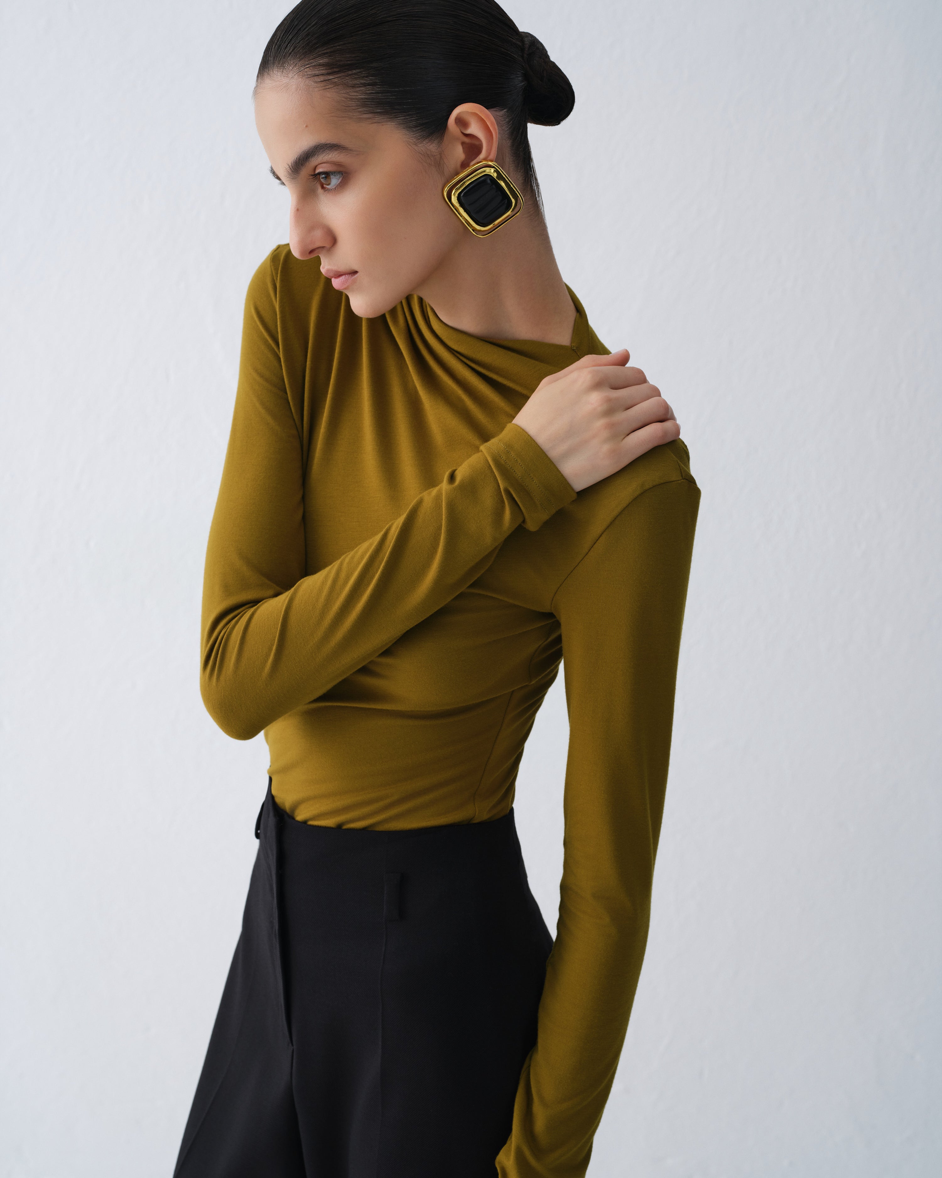 LONGSLEEVE SANNE OLIVE