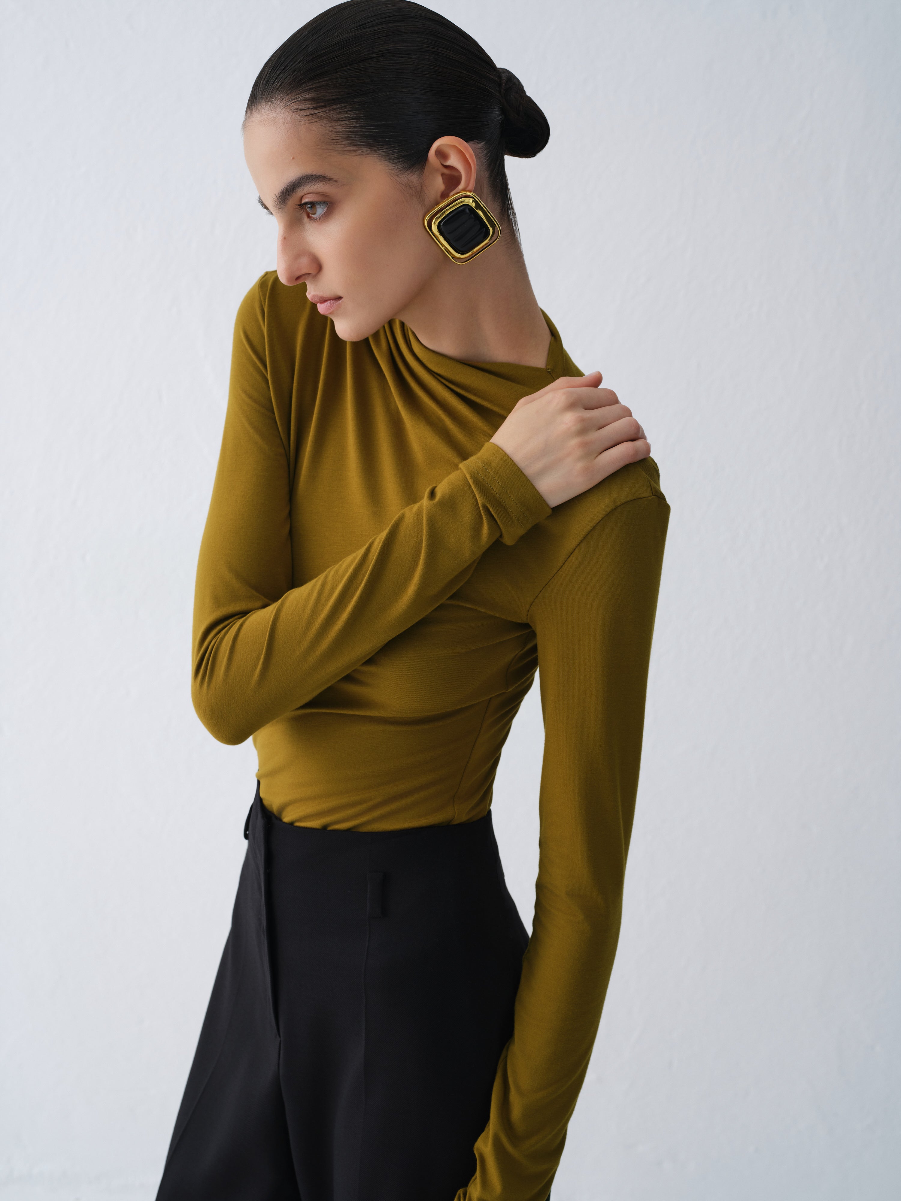 LONGSLEEVE SANNE OLIVE