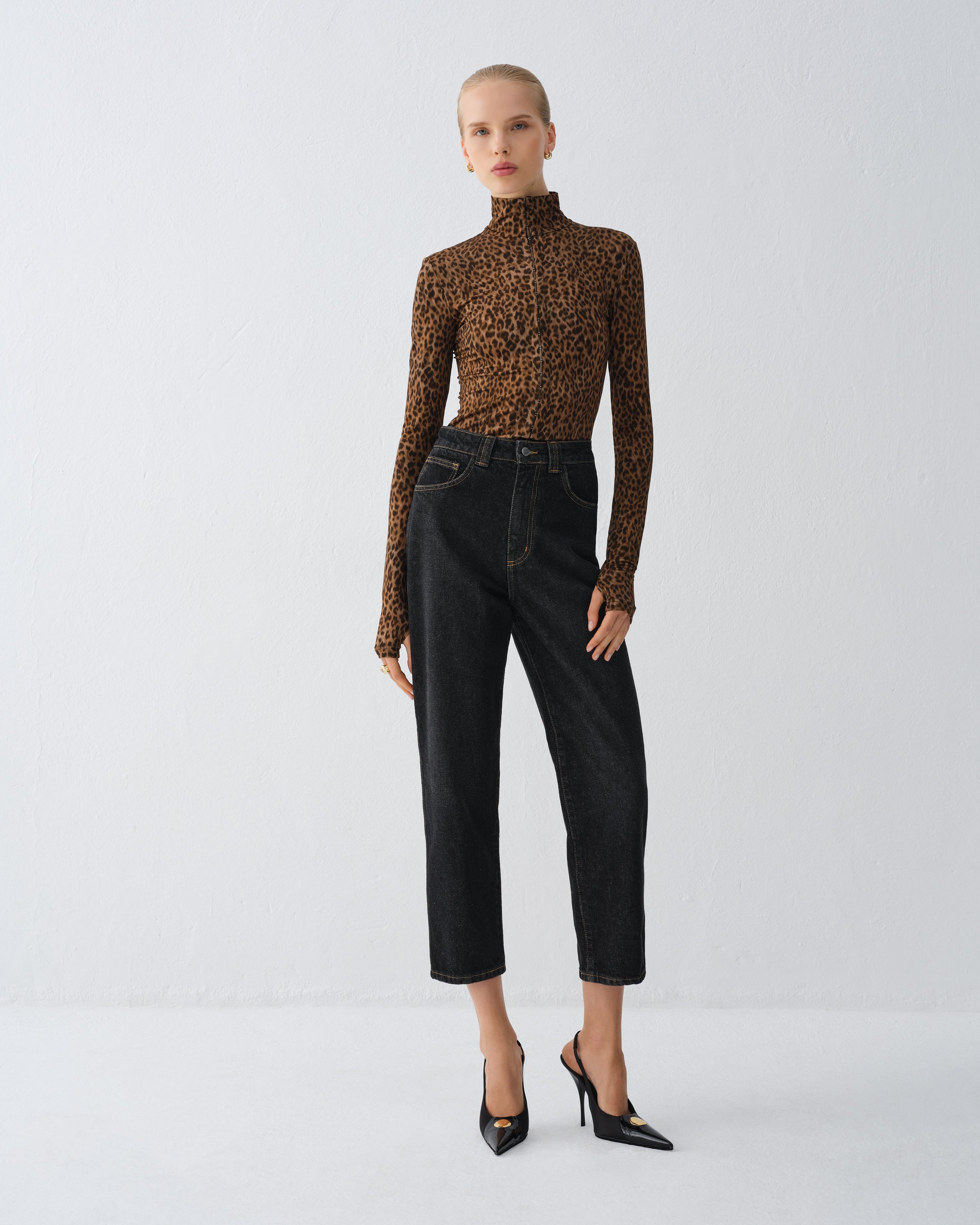 JEANSY RIFFE BLACK