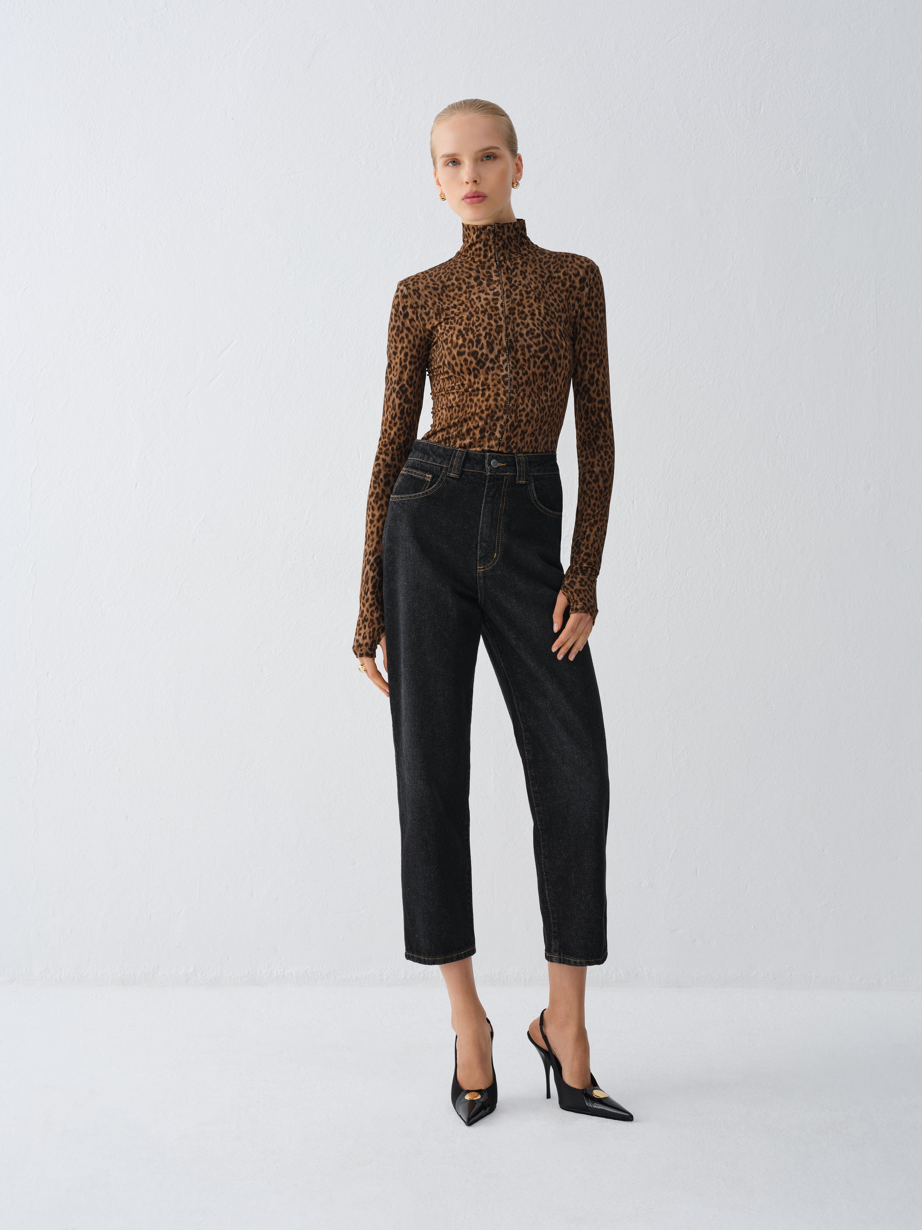 JEANSY RIFFE BLACK