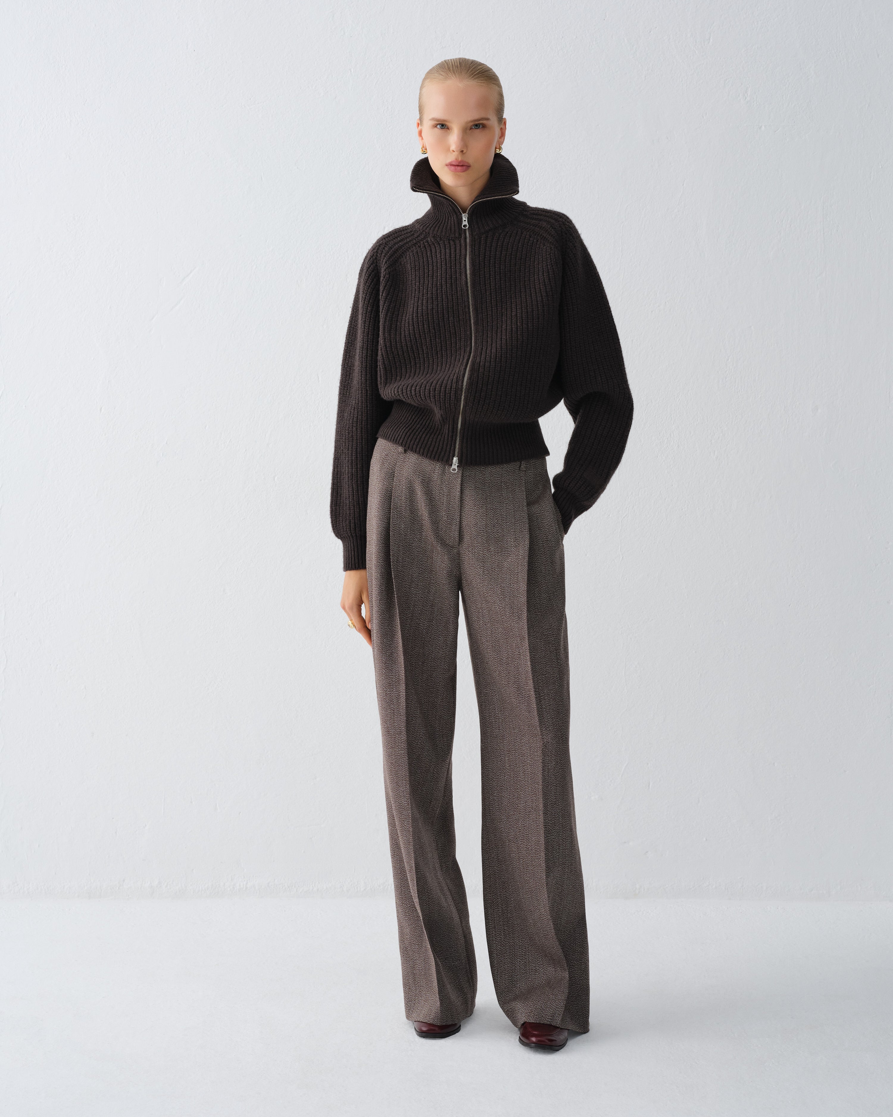 SWETER FENN DARK CHOCOLATE