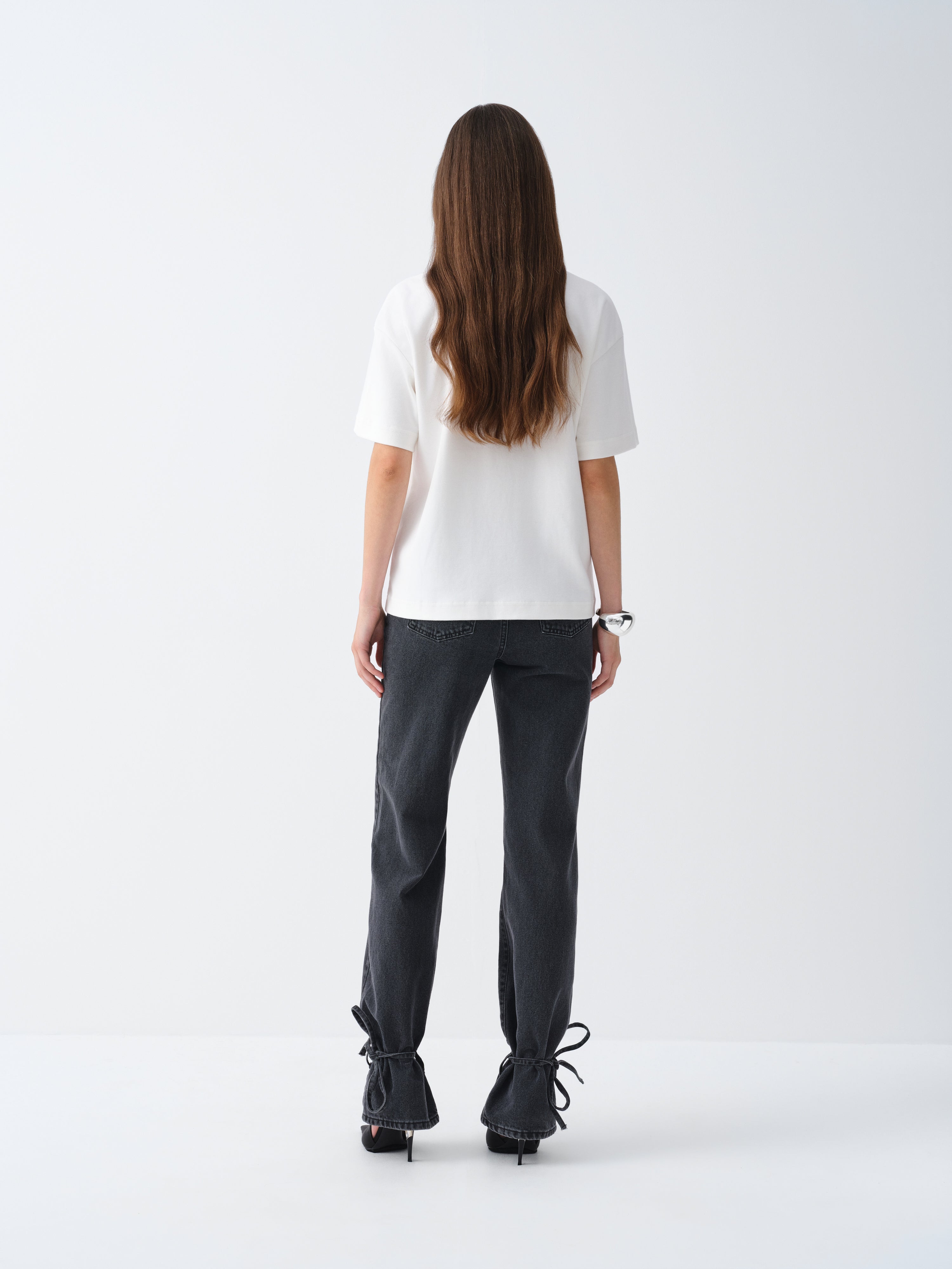 HAYLA WHITE T-SHIRT