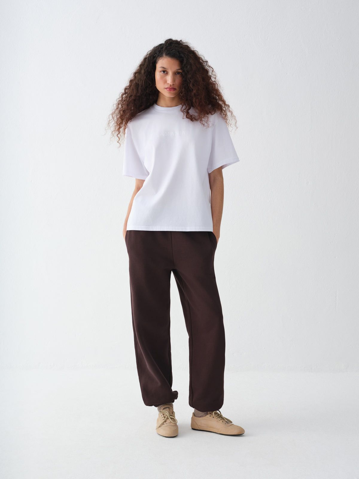 HAYLA WHITE T-SHIRT