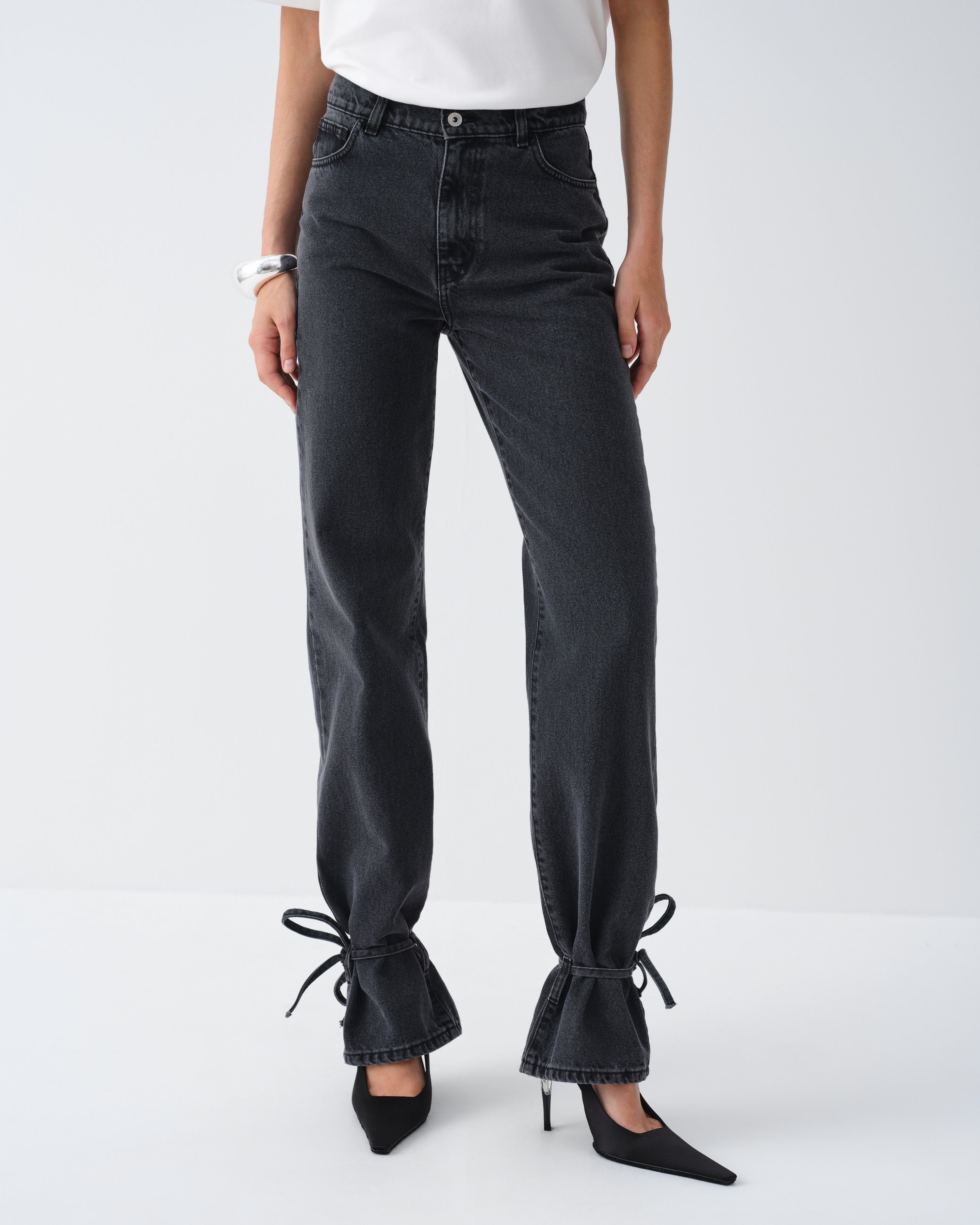 ETZI BLACK PETITE JEANS