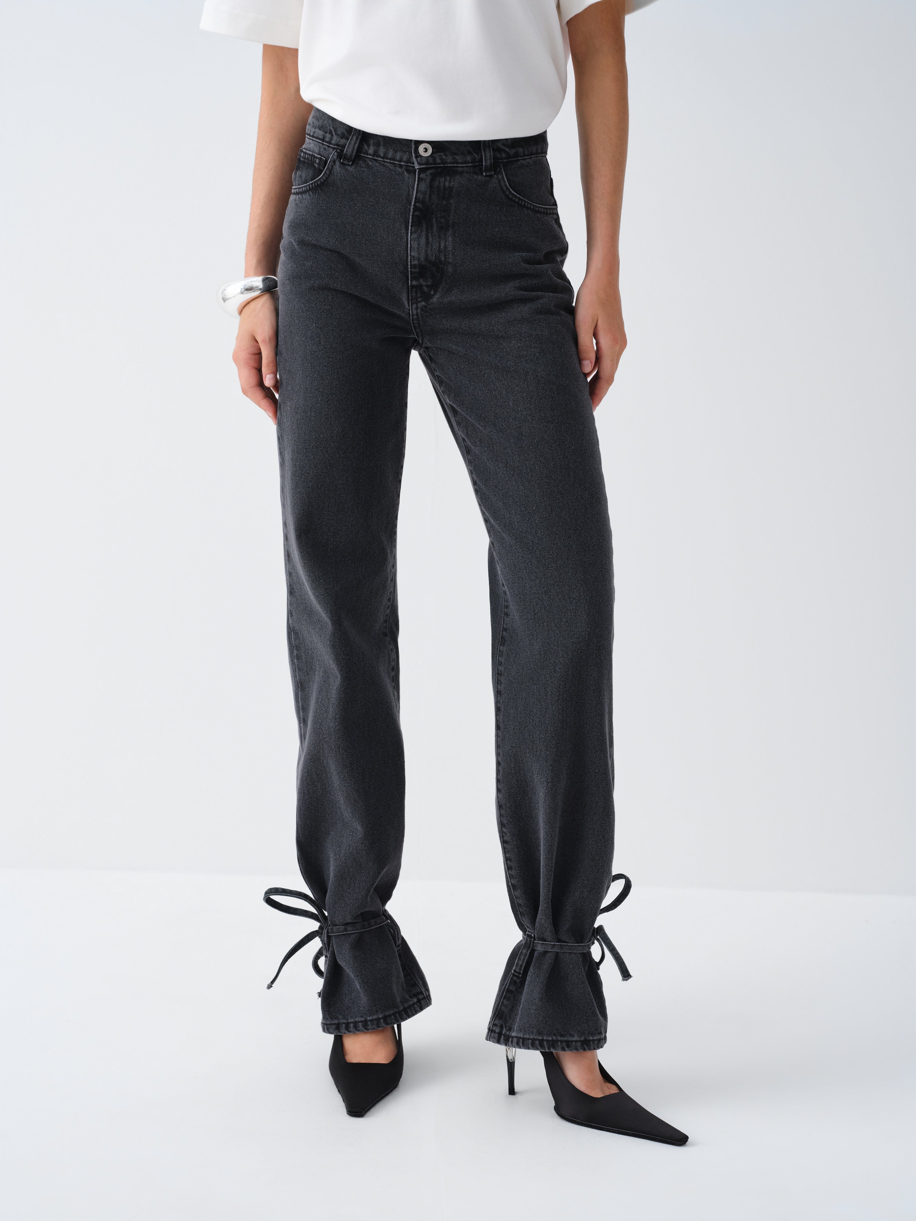 ETZI BLACK PETITE JEANS