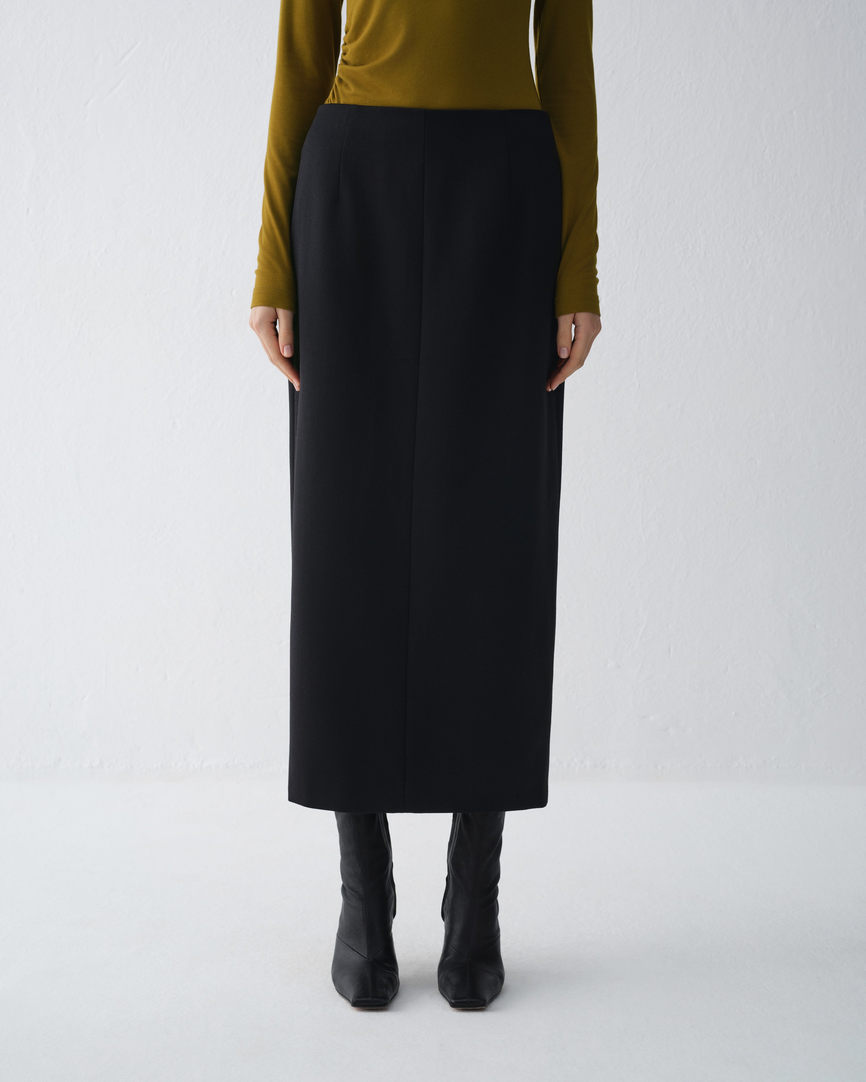 LOXLEY BLACK SKIRT