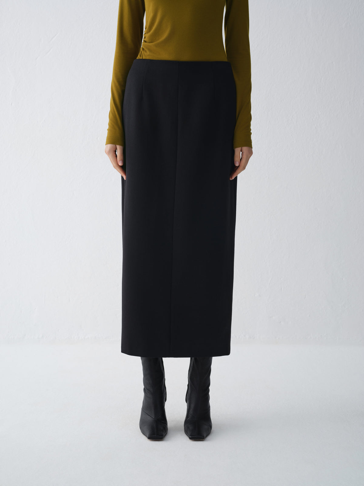 LOXLEY BLACK SKIRT