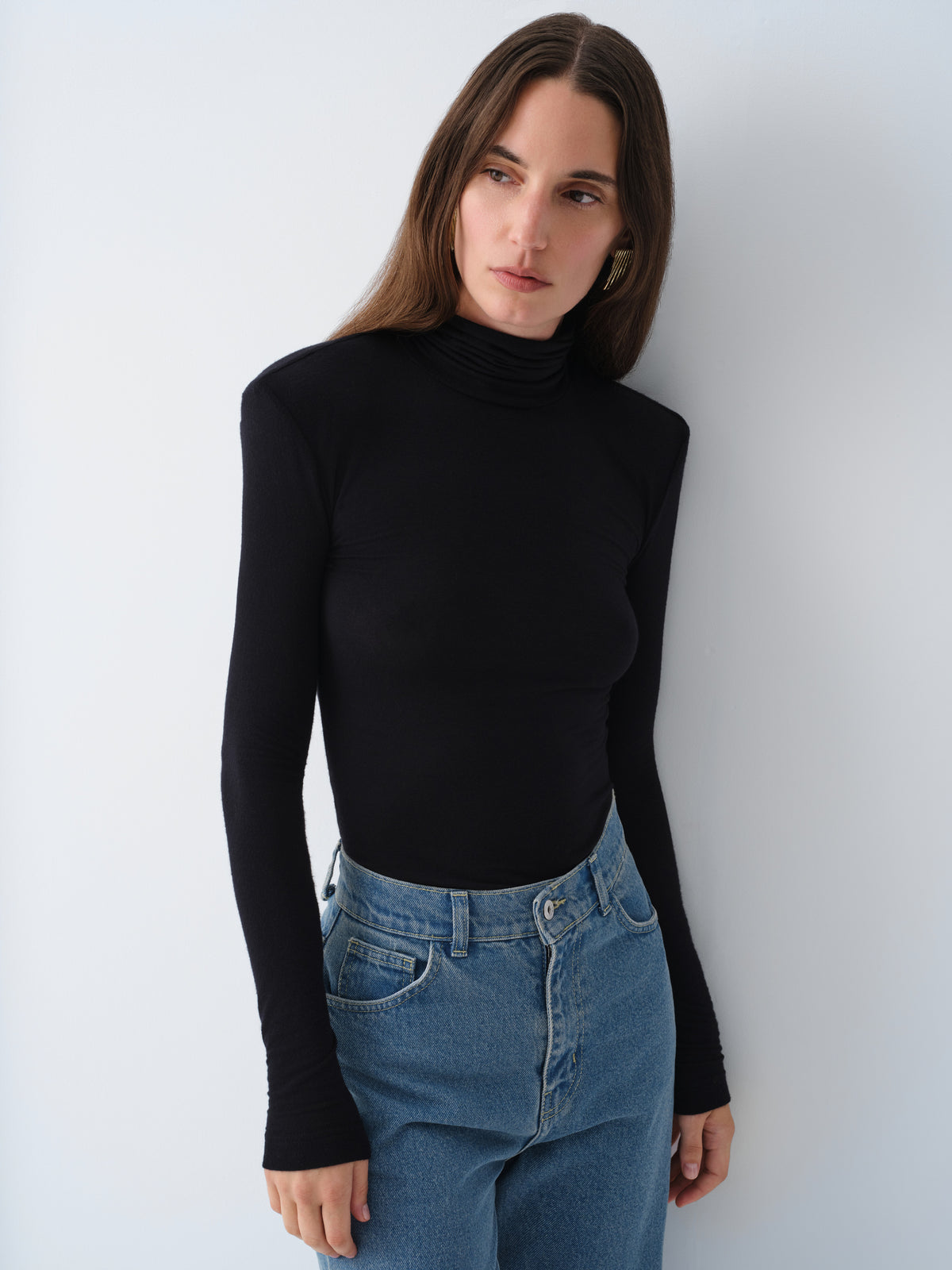 MAICA BLACK TURTLENECK