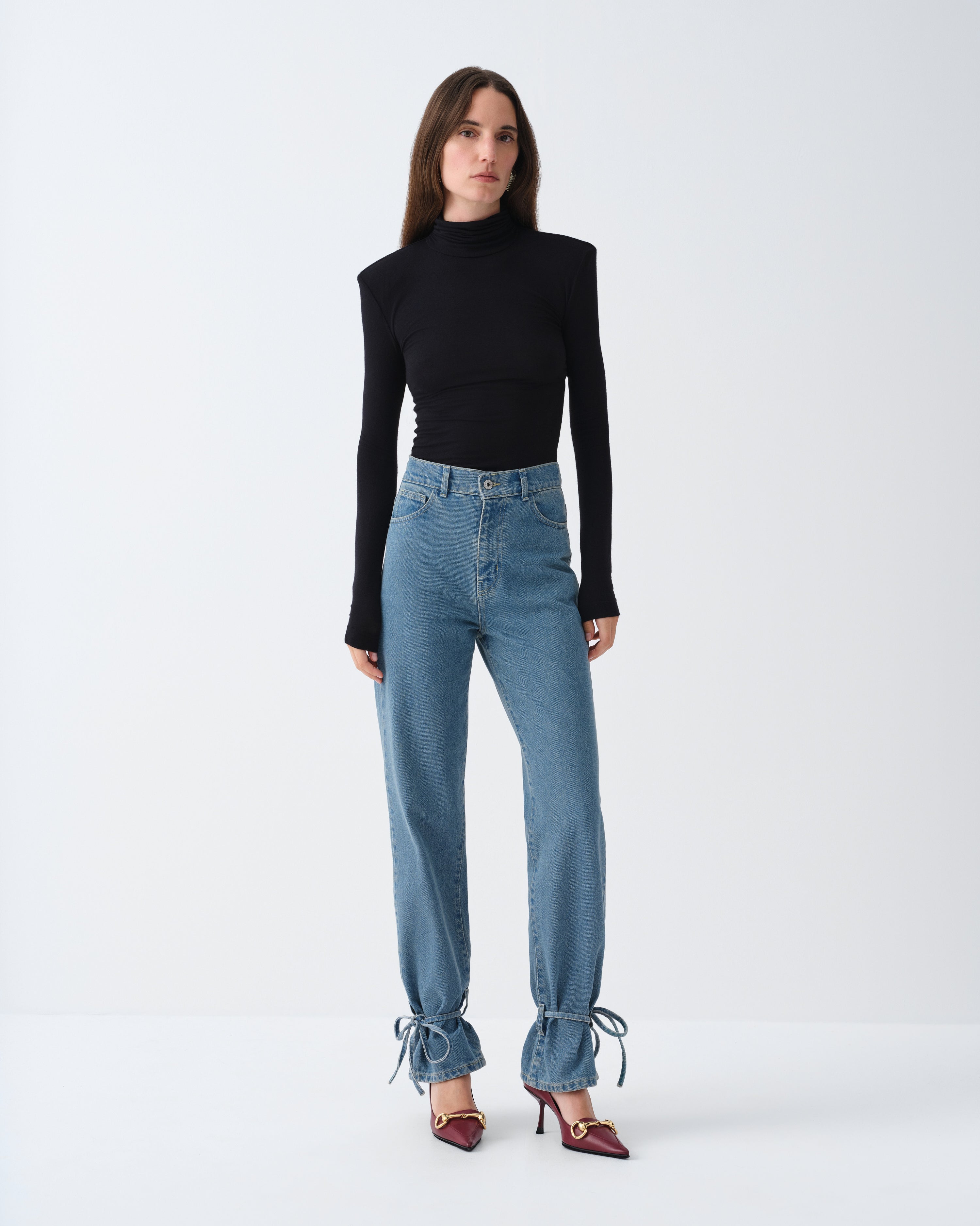 MAICA BLACK TURTLENECK