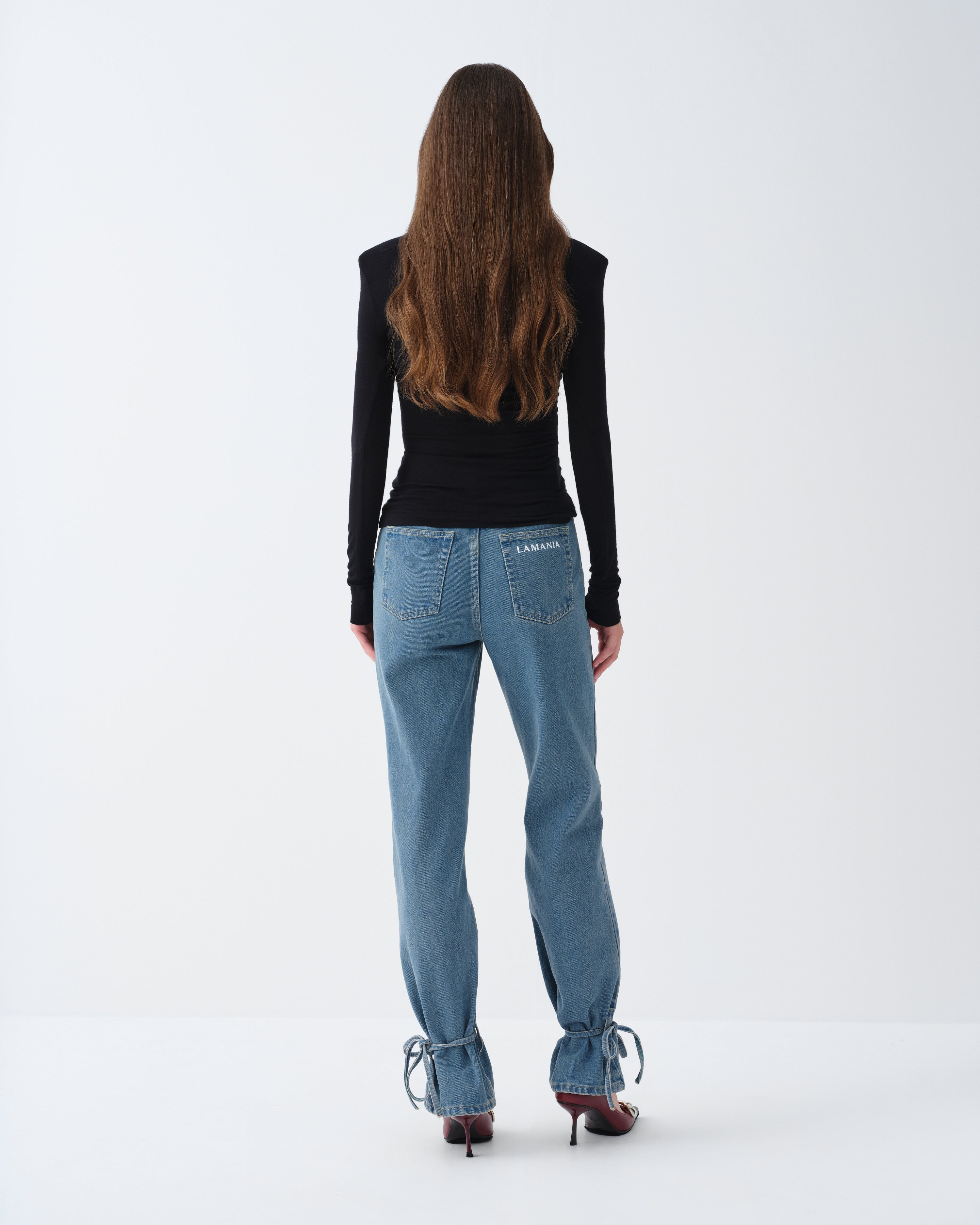 MAICA BLACK TURTLENECK