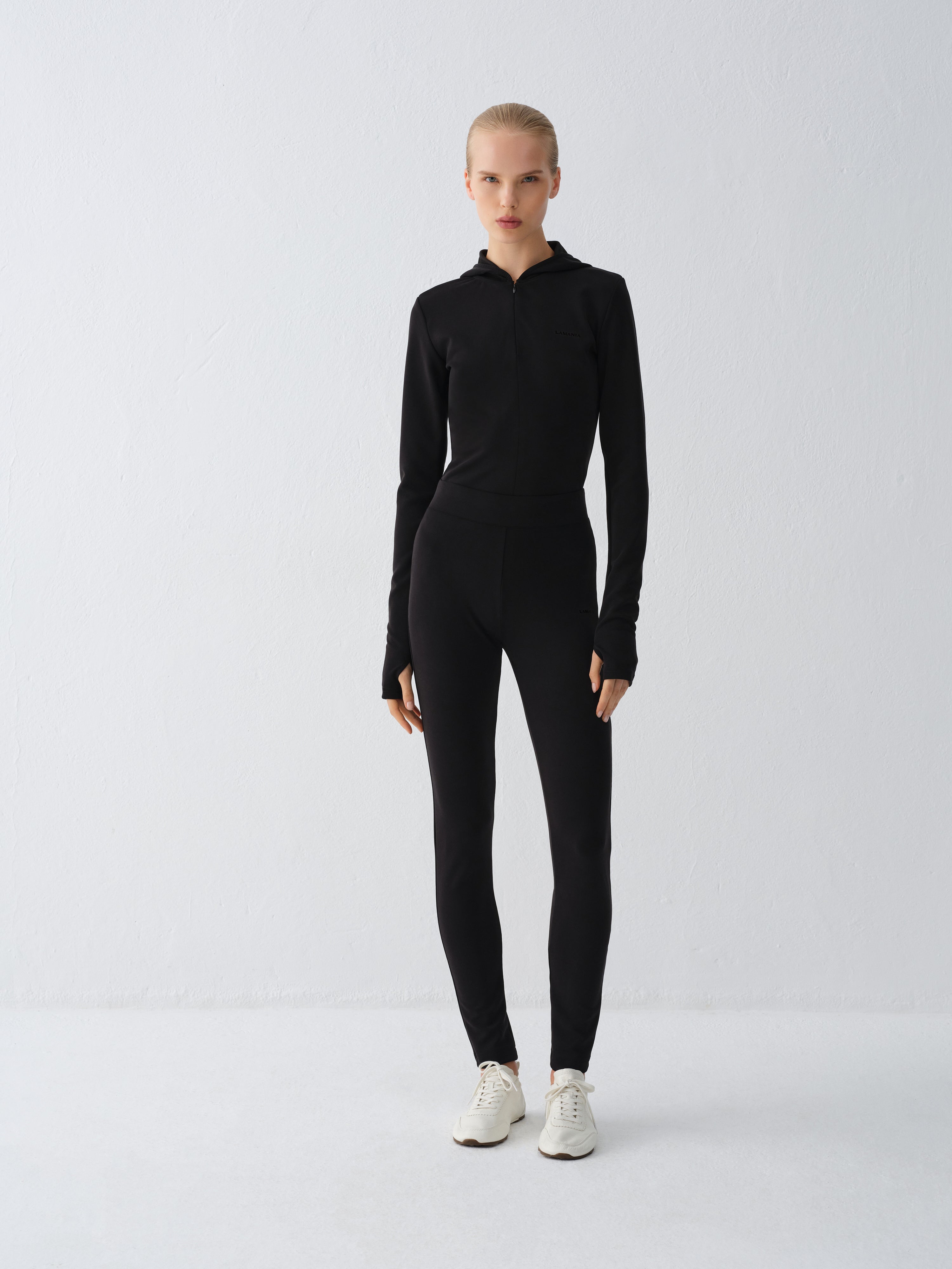 BLUZA Z KAPTUREM MANDIE BLACK