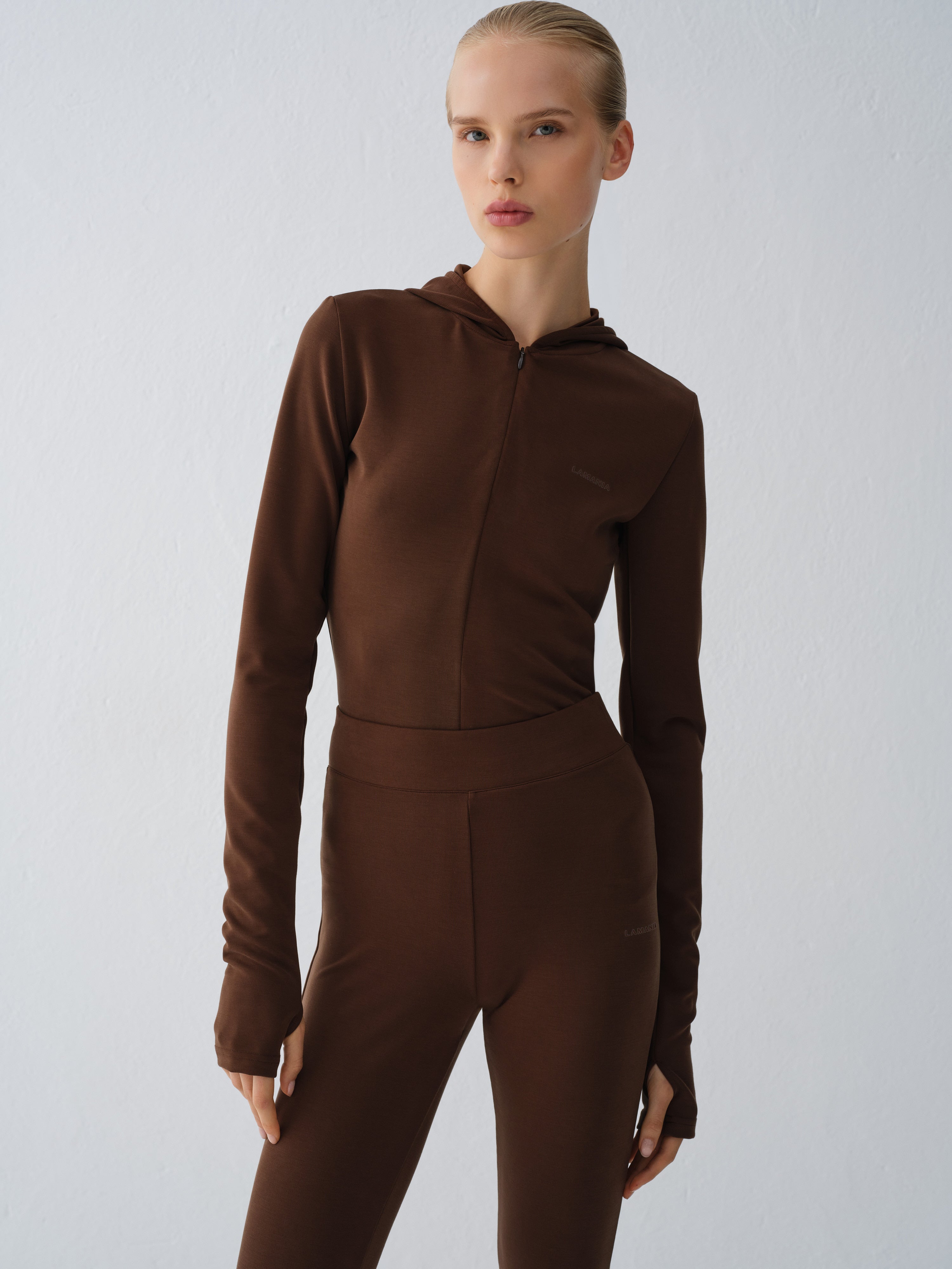 BLUZA Z KAPTUREM MANDIE DARK CHOCOLATE