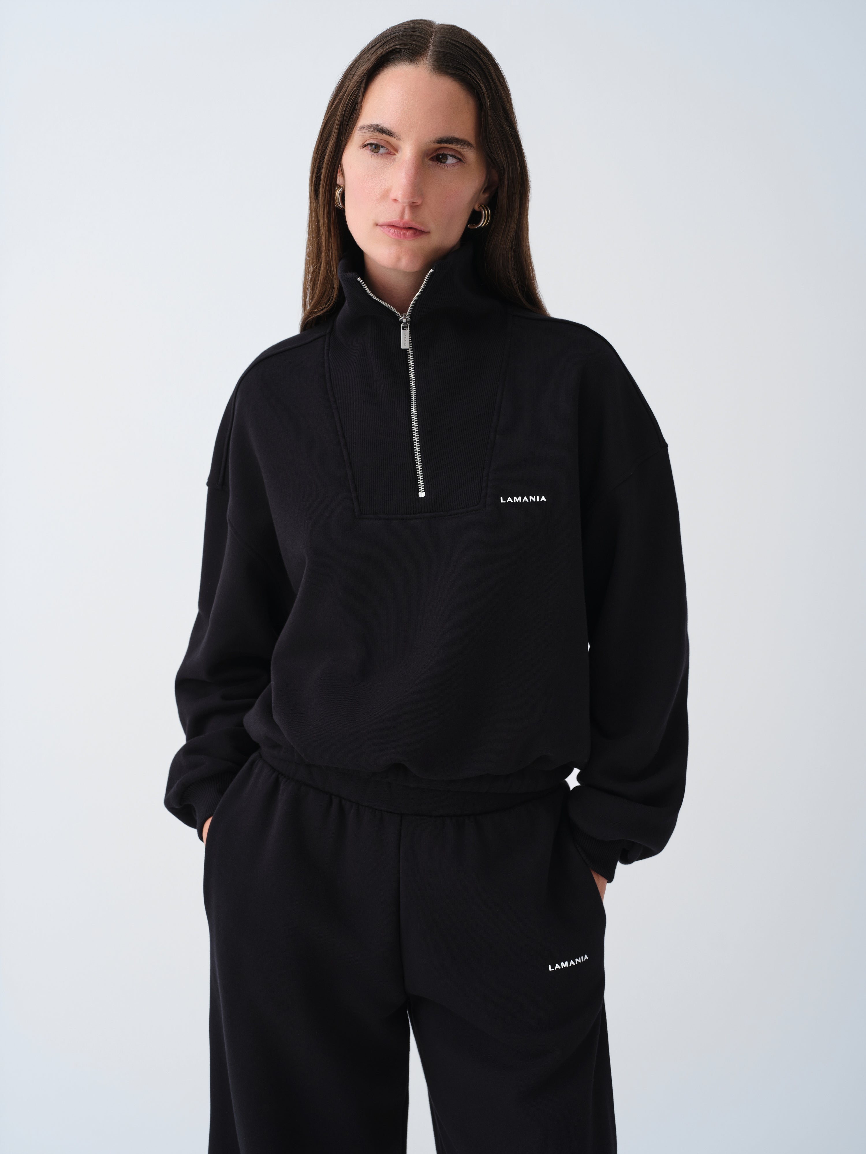 RISA BLACK SWEATSHIRT