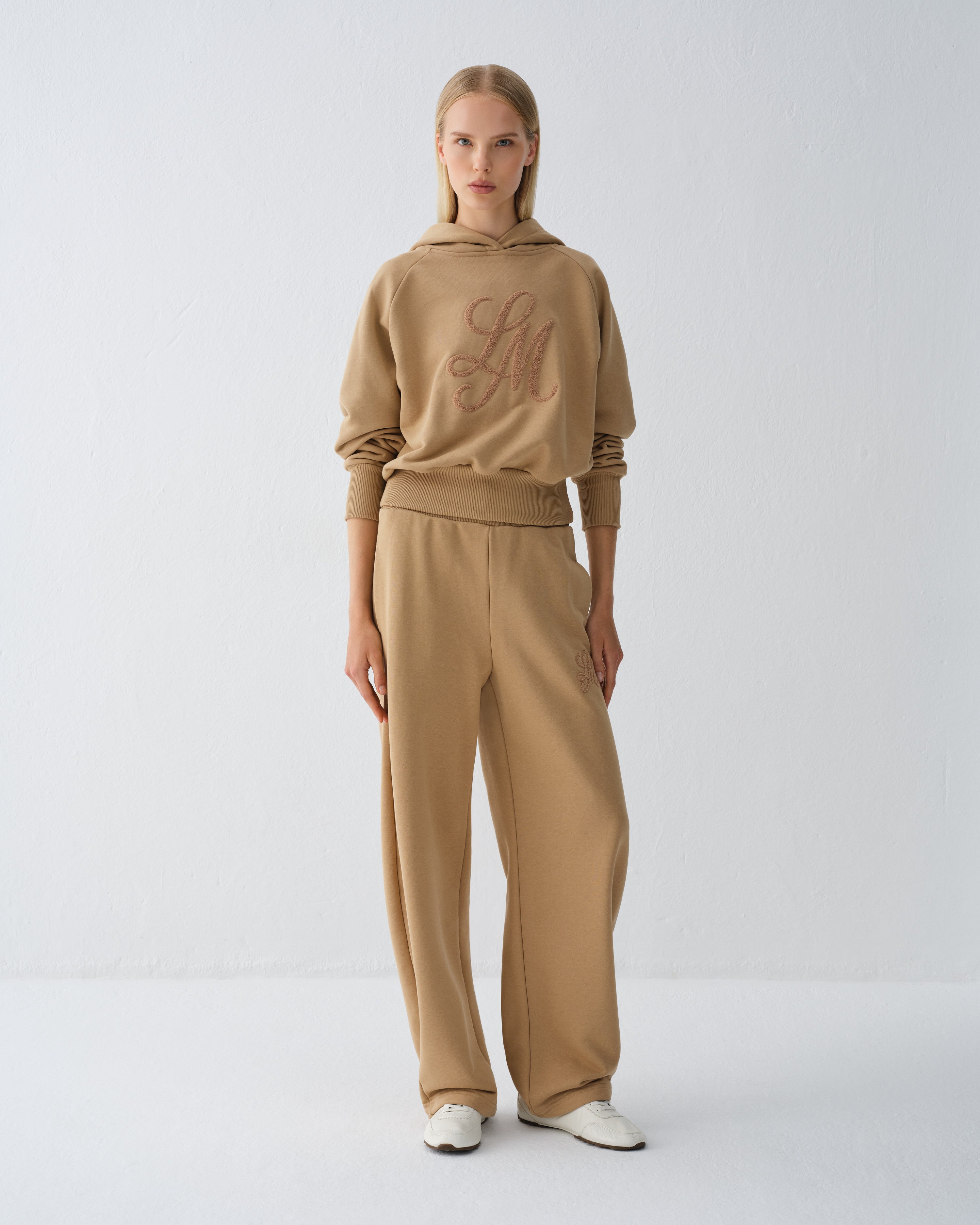 ZAYA BEIGE SWEATPANTS