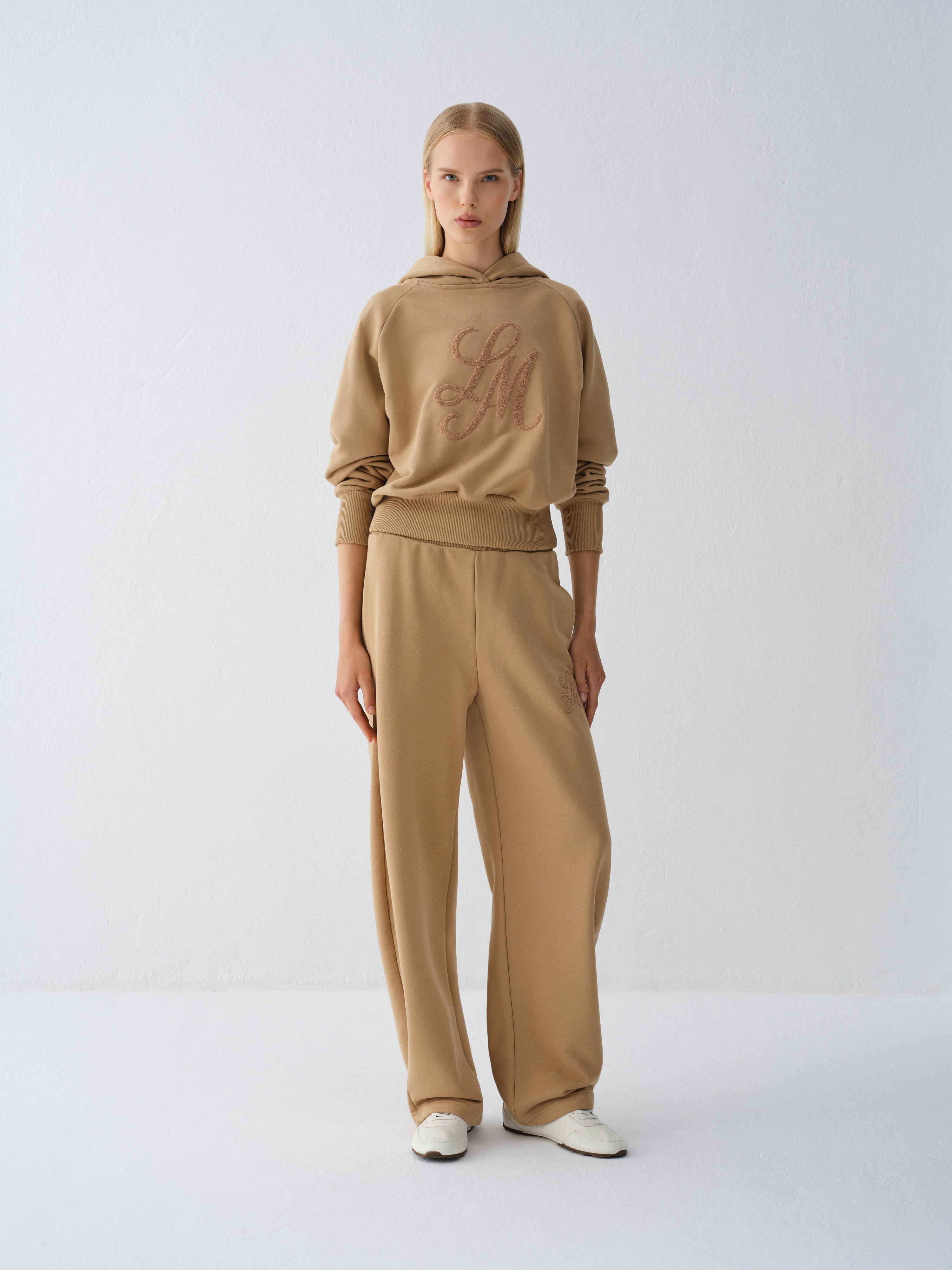 ZAYA BEIGE SWEATPANTS