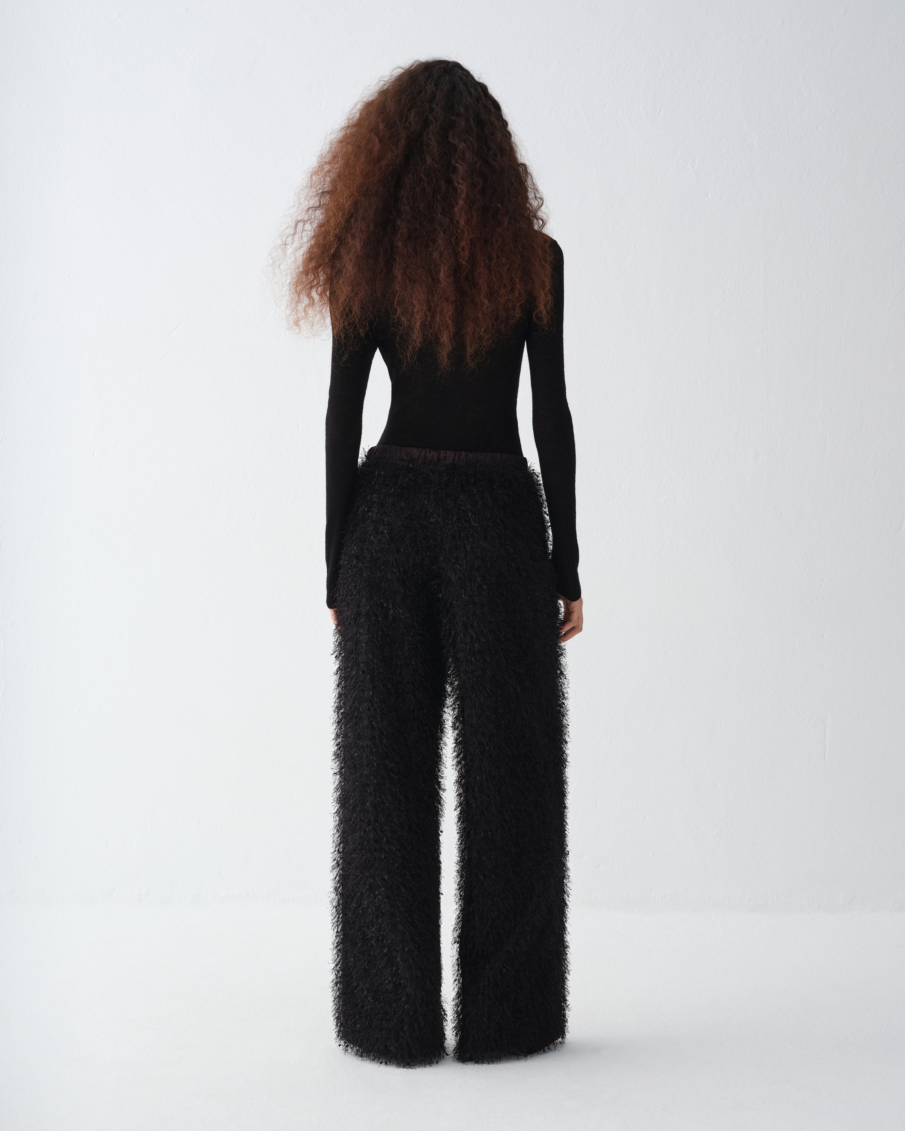 LONGSLEEVE SHEER BLACK