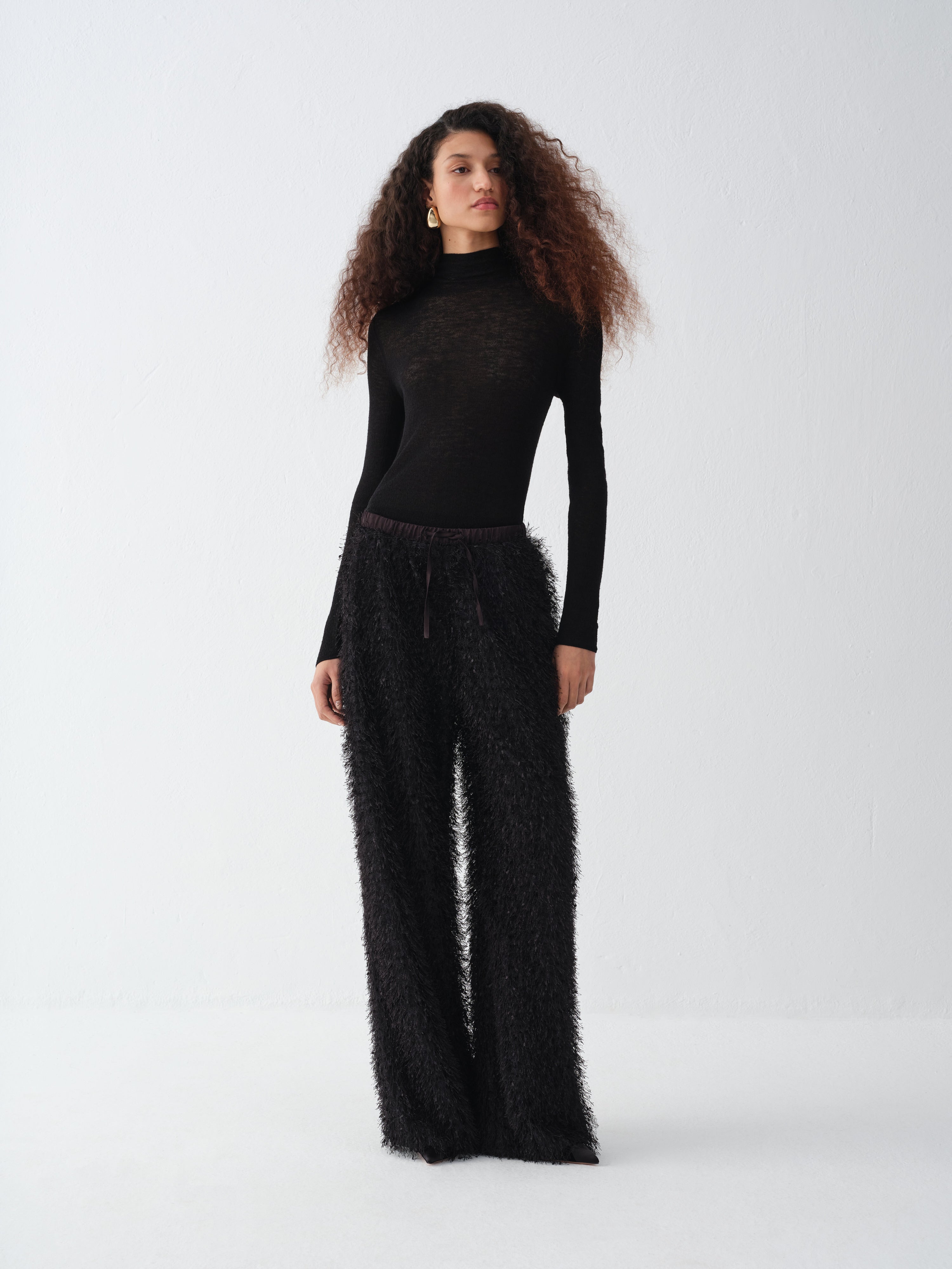 BLACK SHEER LONGSLEEVE