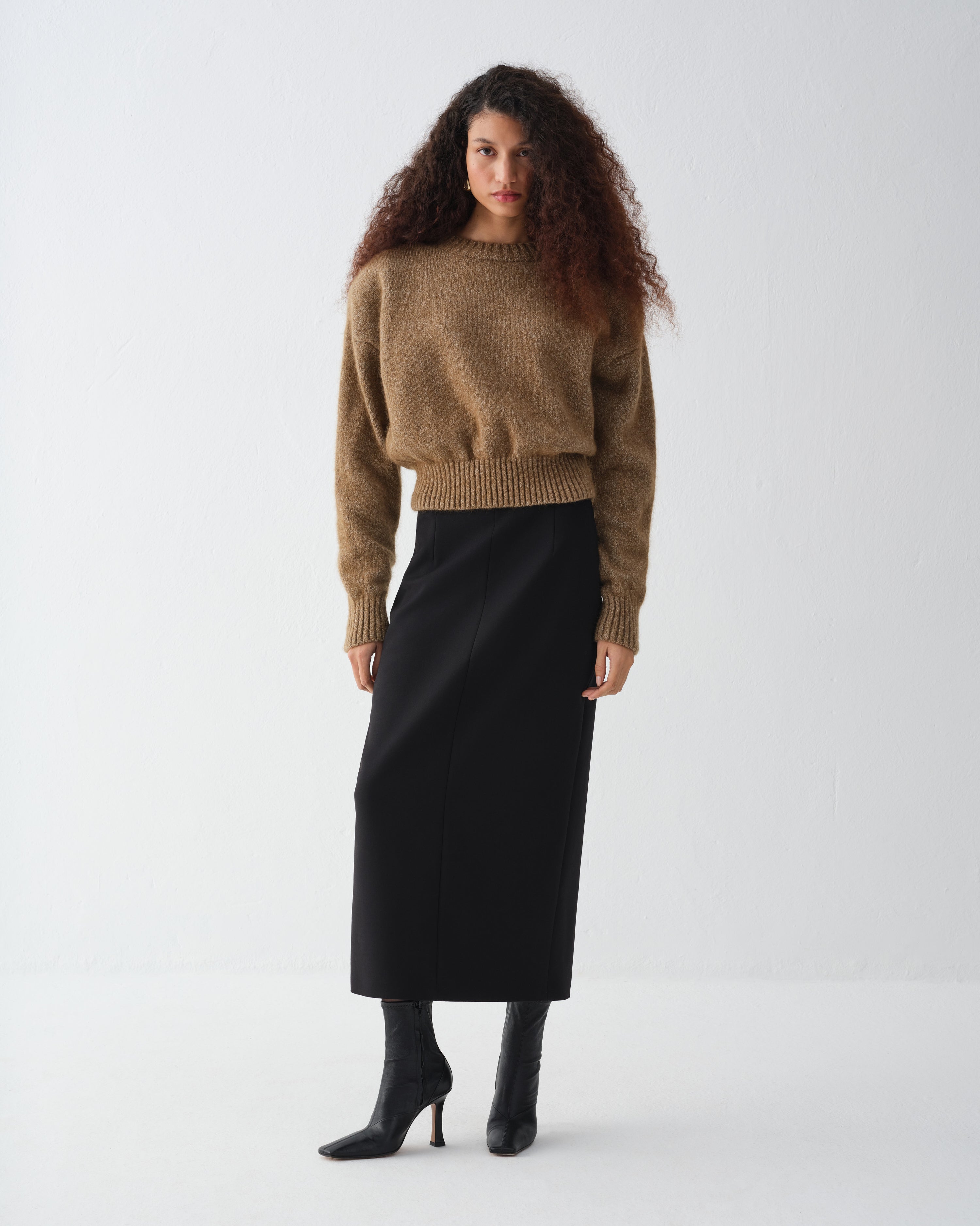 THEIA BEIGE SWEATER