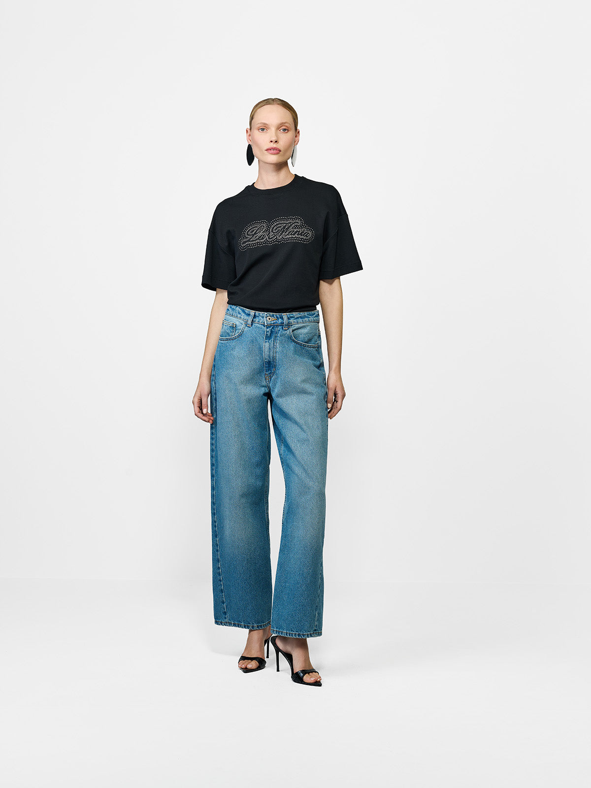 T-SHIRT AVE BLACK
