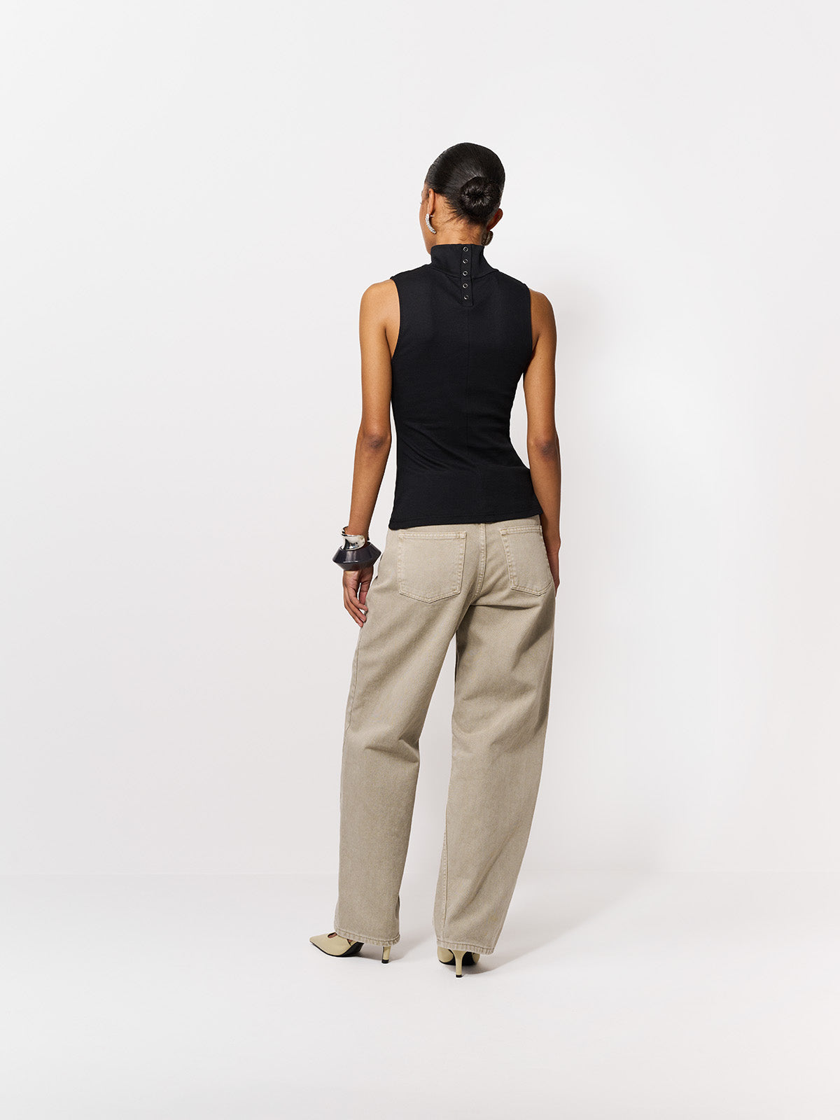 TOP ELYSIA BLACK