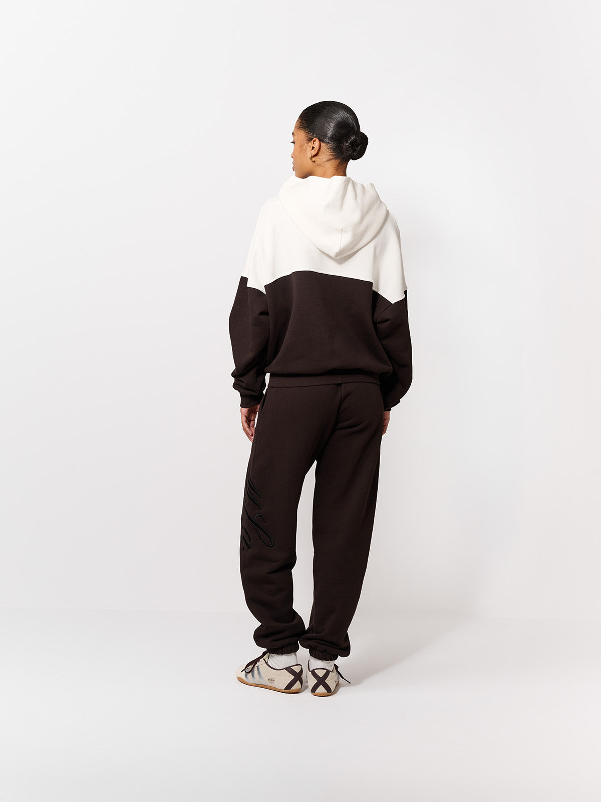 BLUZA Z KAPTUREM FLORIDA DARK CHOCOLATE-ECRU