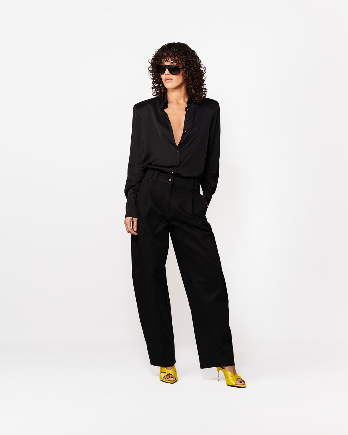 SPODNIE CHAKA BLACK