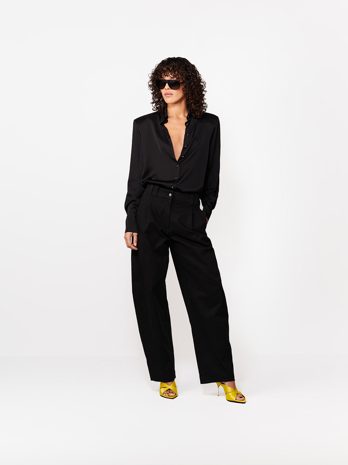 SPODNIE CHAKA BLACK
