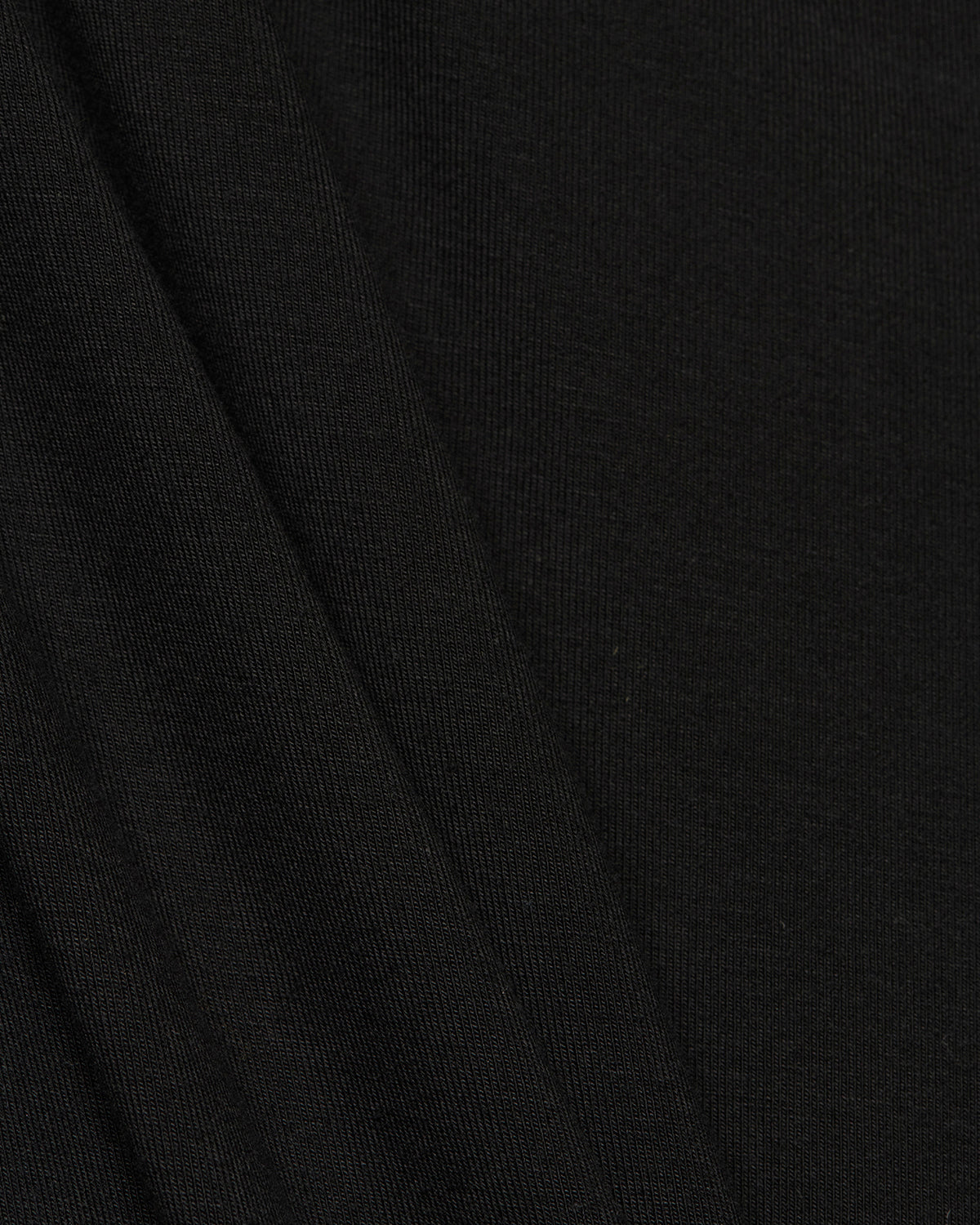 KRÓTKI TOP EVE BLACK