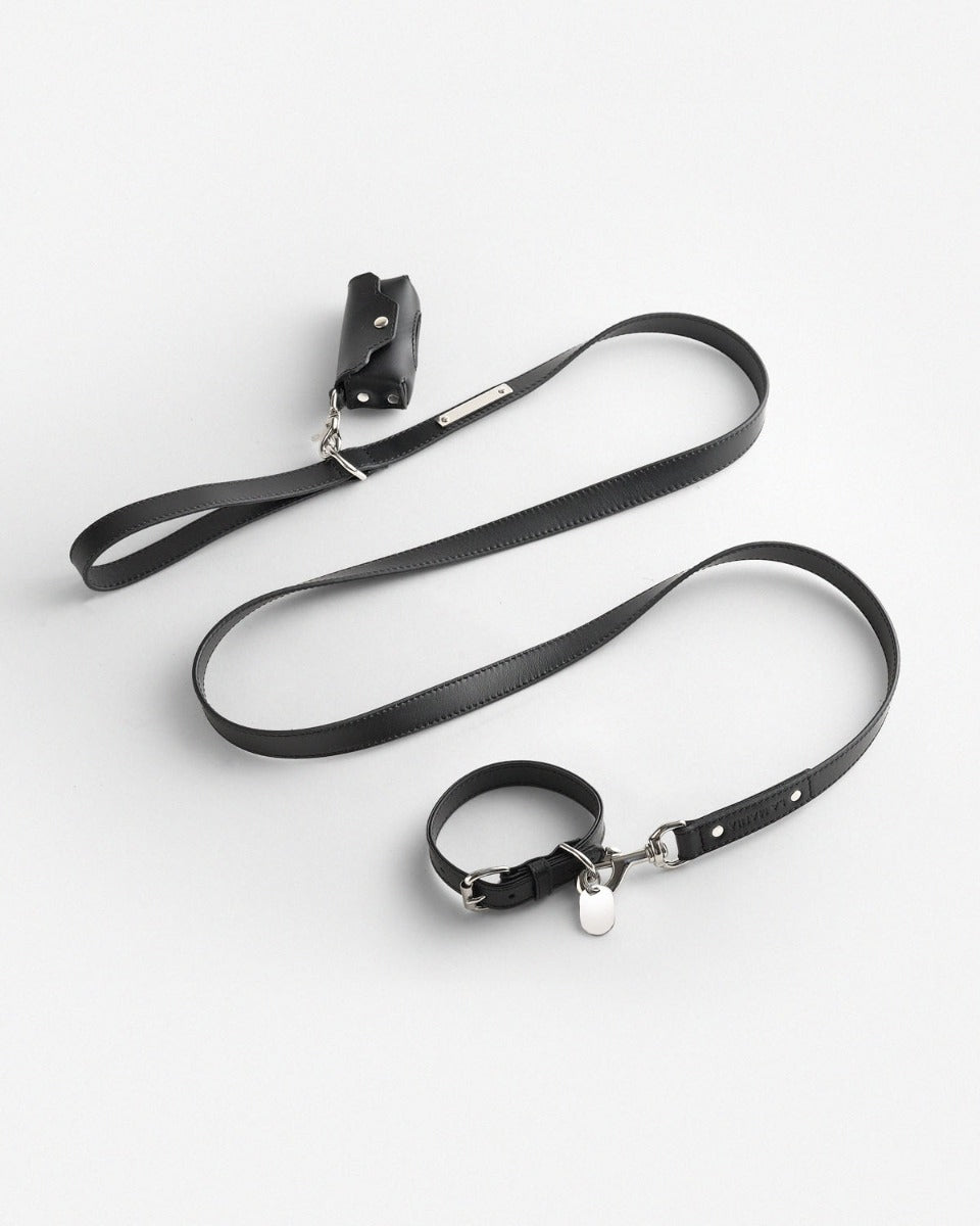 Etui na woreczki dla psa Selvo Black