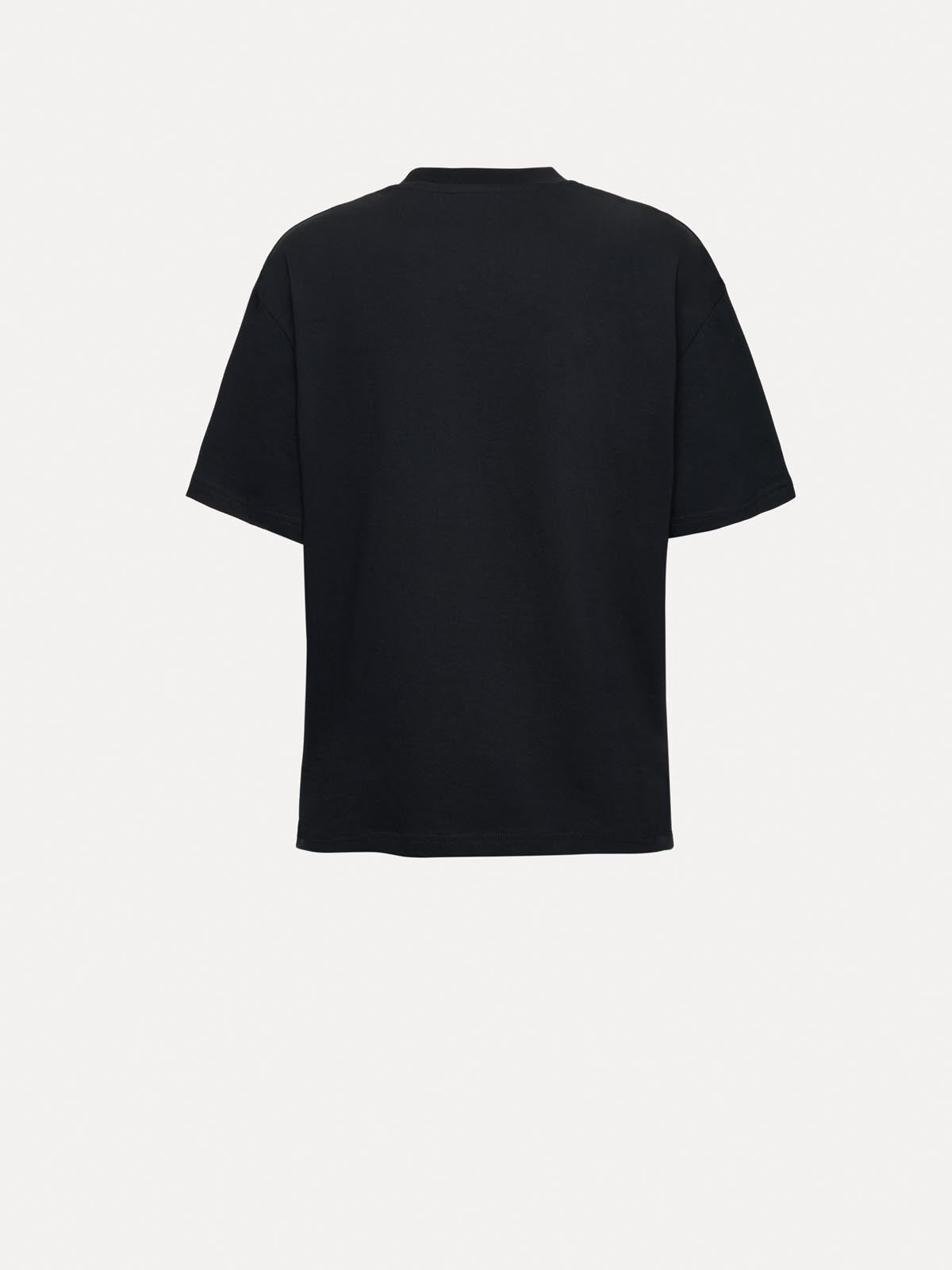 T-SHIRT RIHO BLACK