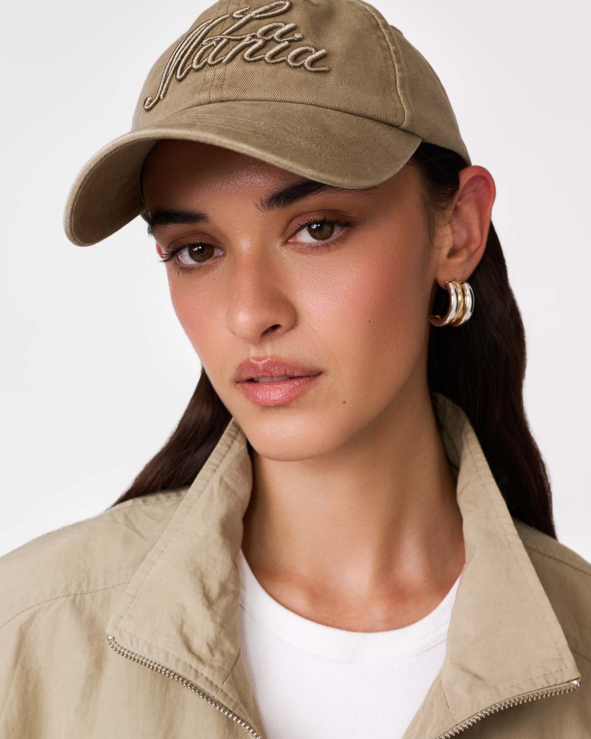 CZAPKA Z DASZKIEM MAGGIORE OLIVE