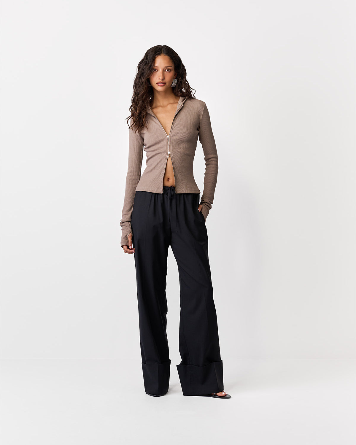 BLUZA Z KAPTUREM MANDY TAUPE