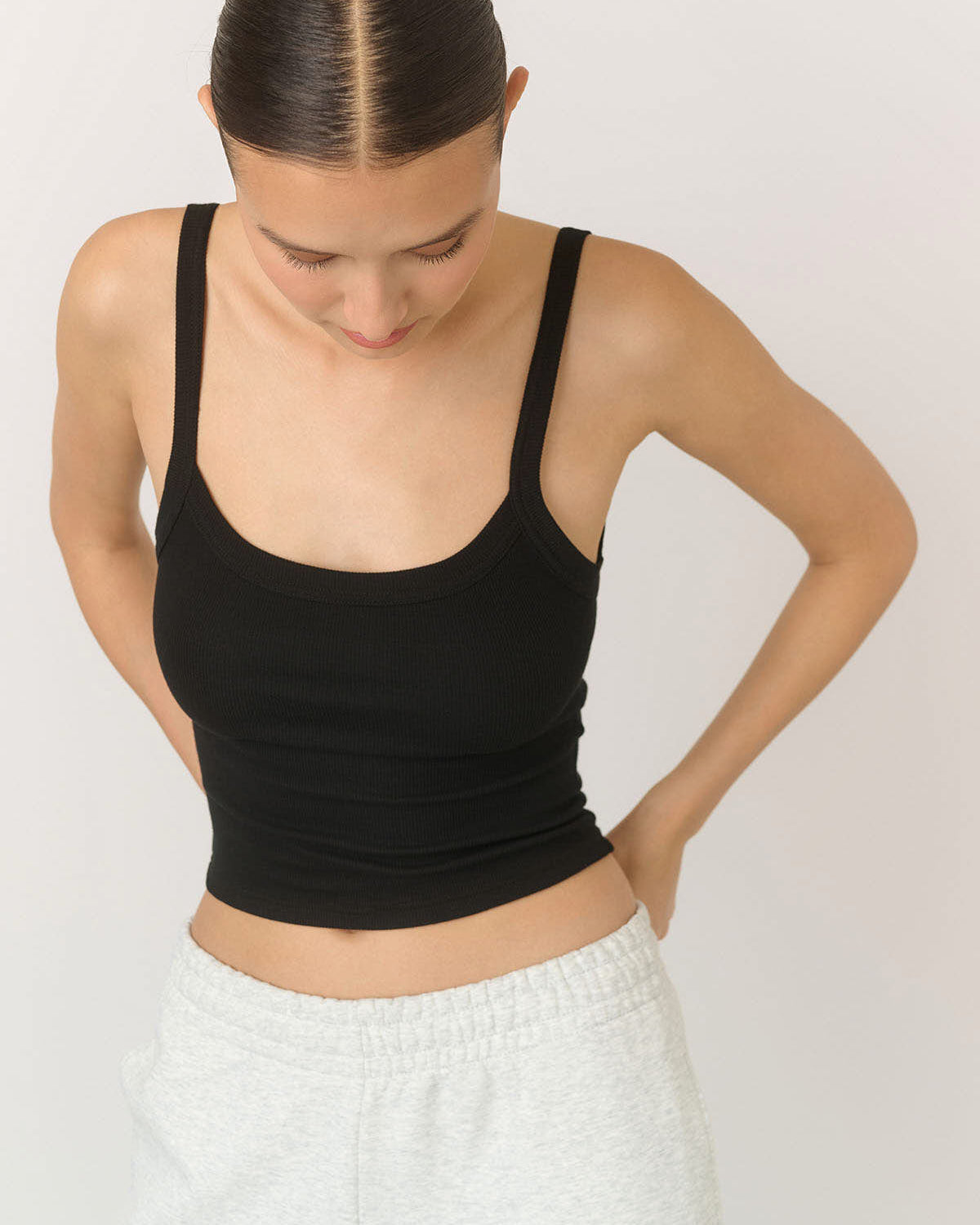 TOP NA RAMIĄCZKACH TESSA BLACK