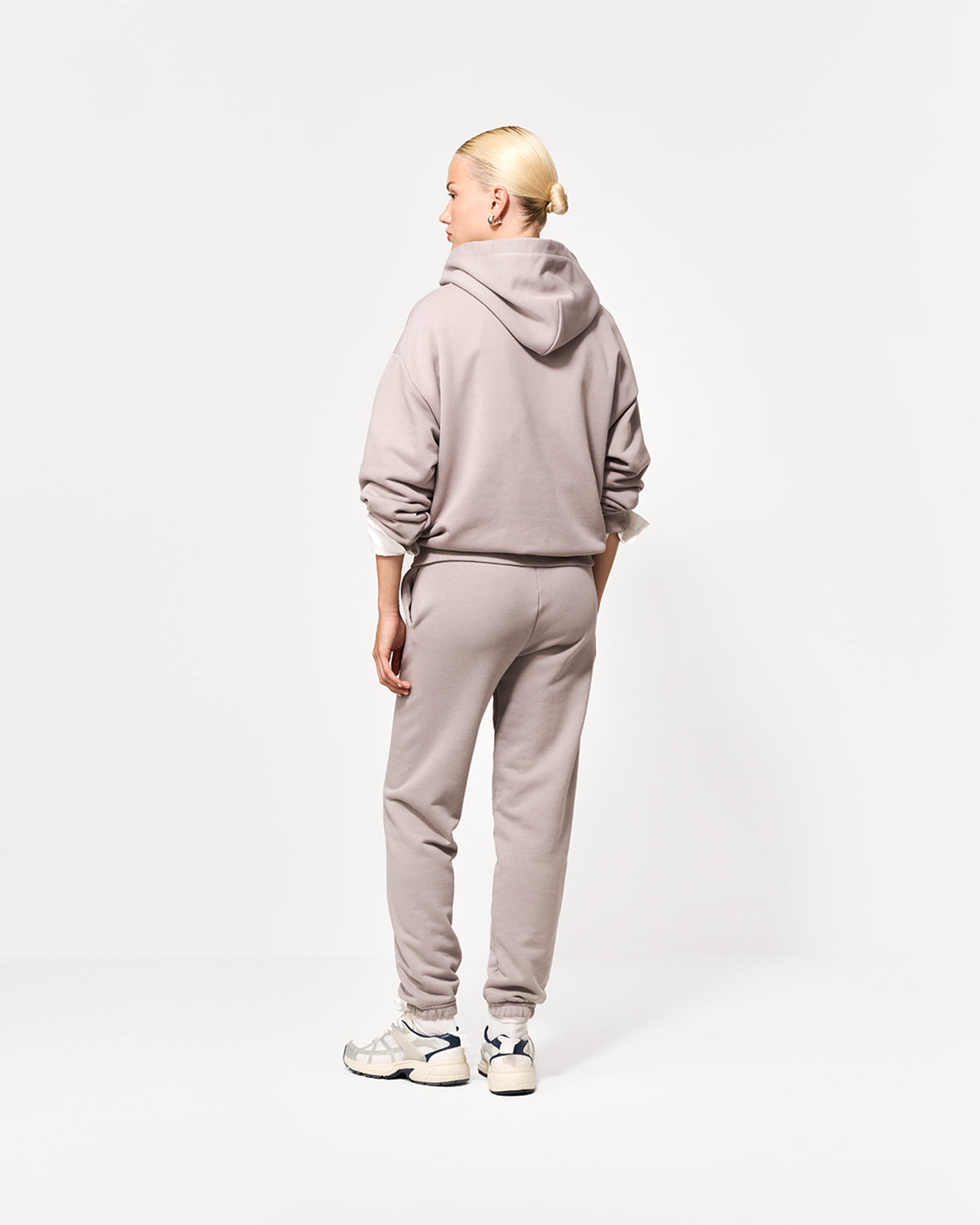 FLAME GREY